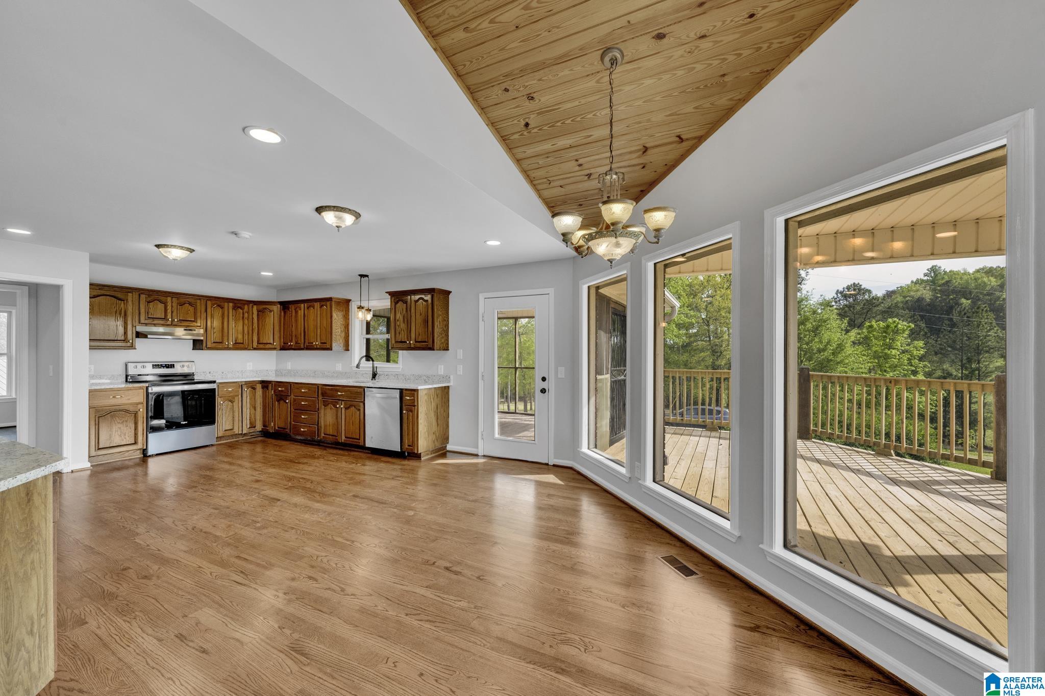 1553 COUNTY ROAD 5