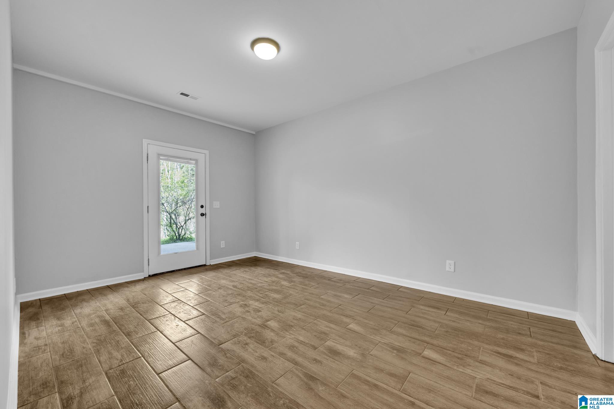 1553 COUNTY ROAD 5