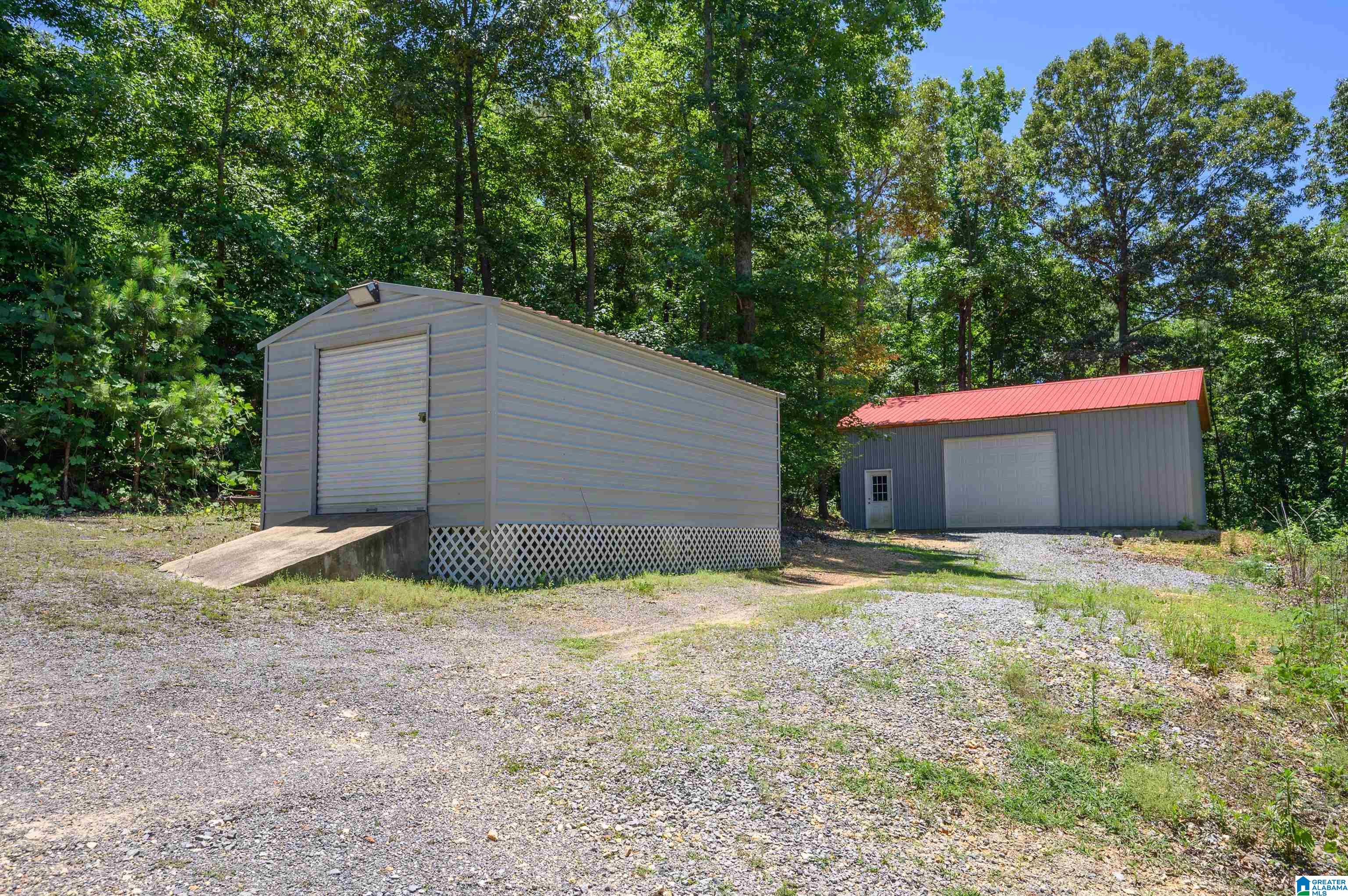 285 HIGHWAY 41