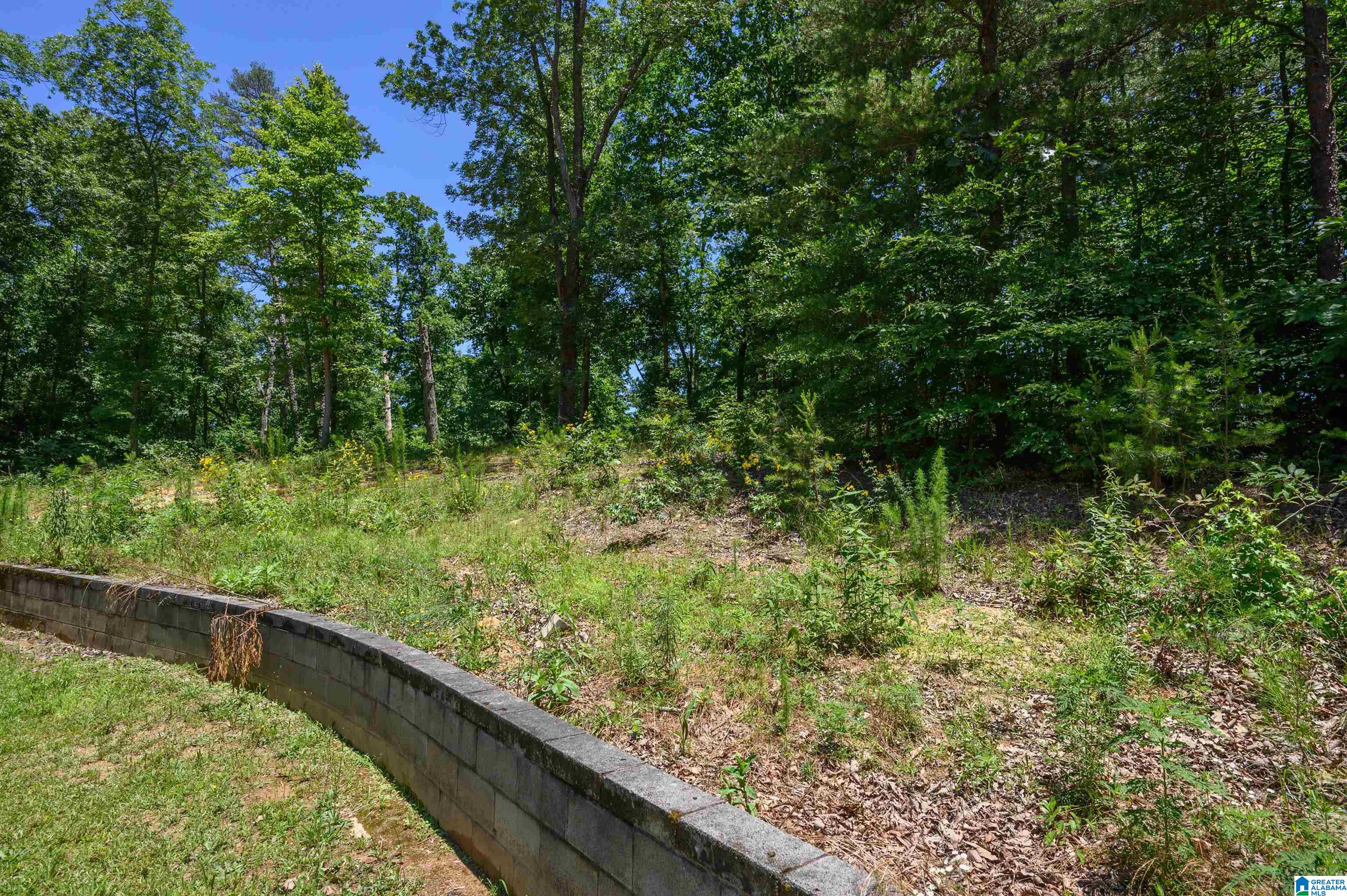 285 HIGHWAY 41