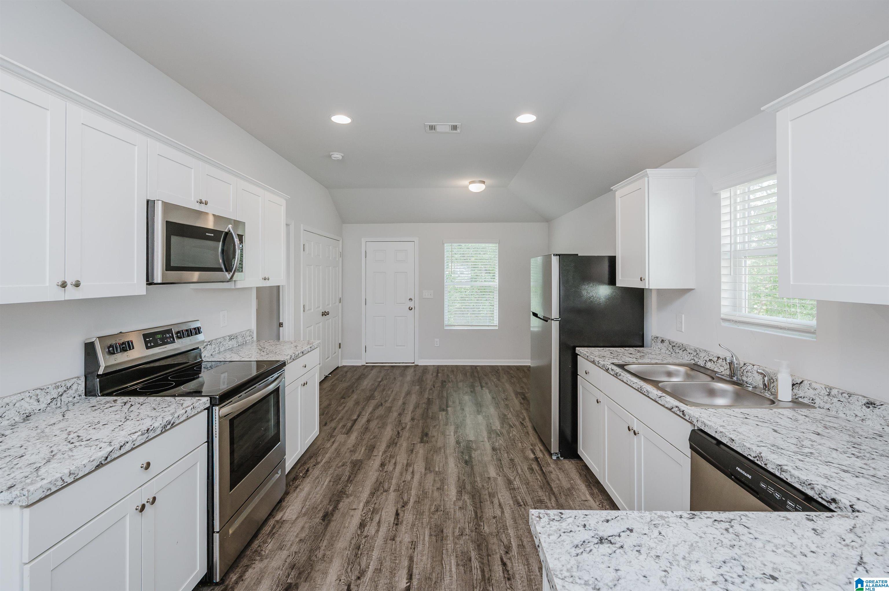 12653 WATERBURY COVE