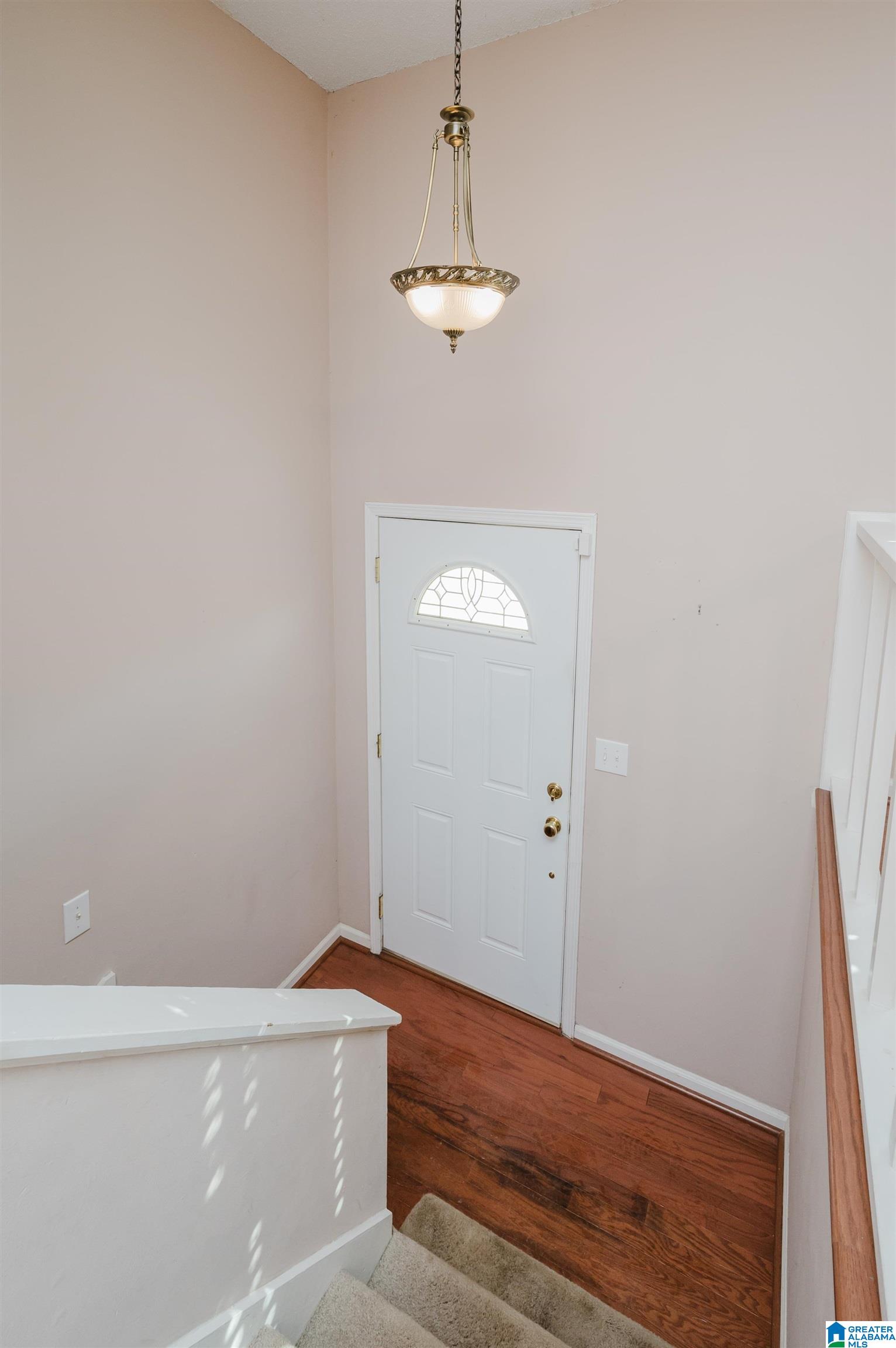 5544 BALBOA COURT