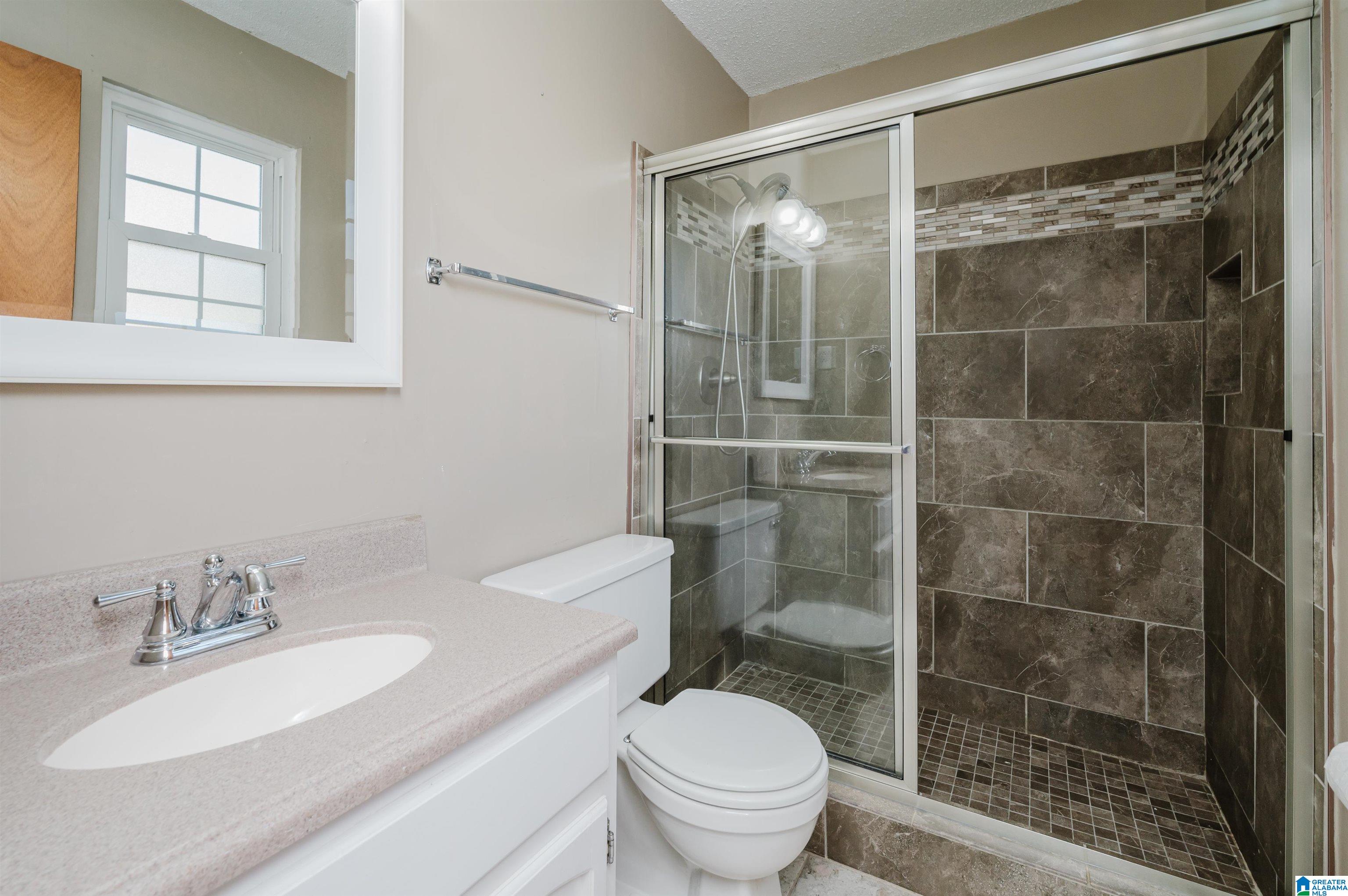 5544 BALBOA COURT