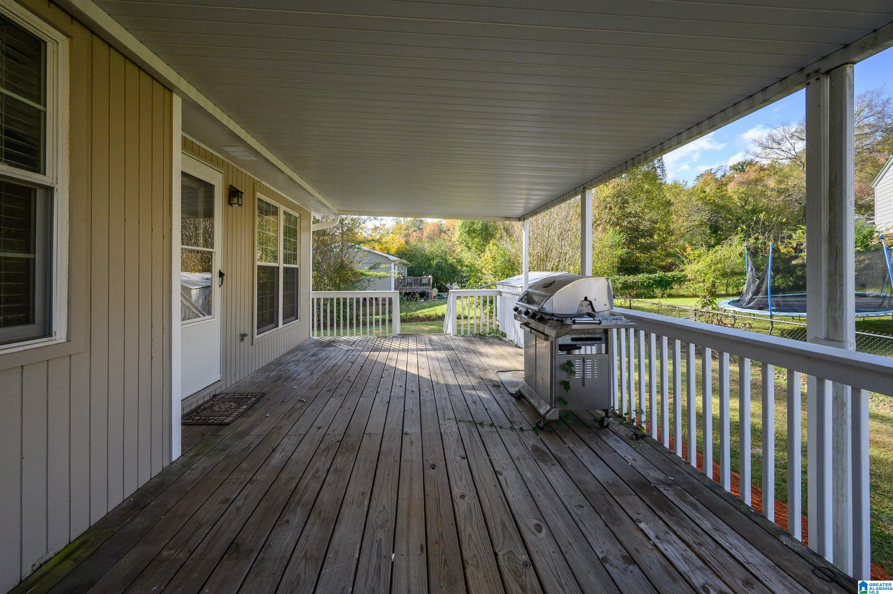 5544 BALBOA COURT
