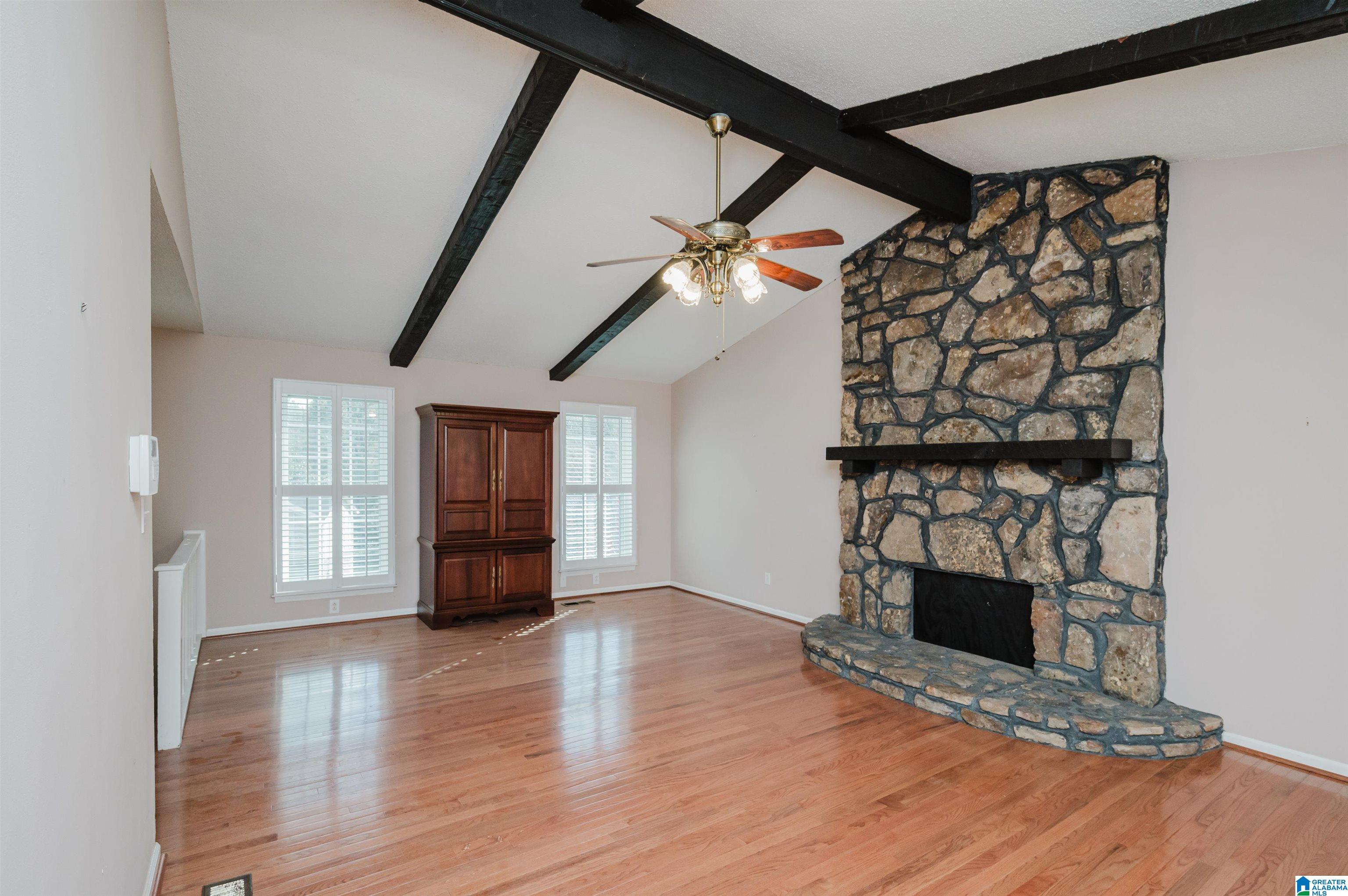 5544 BALBOA COURT