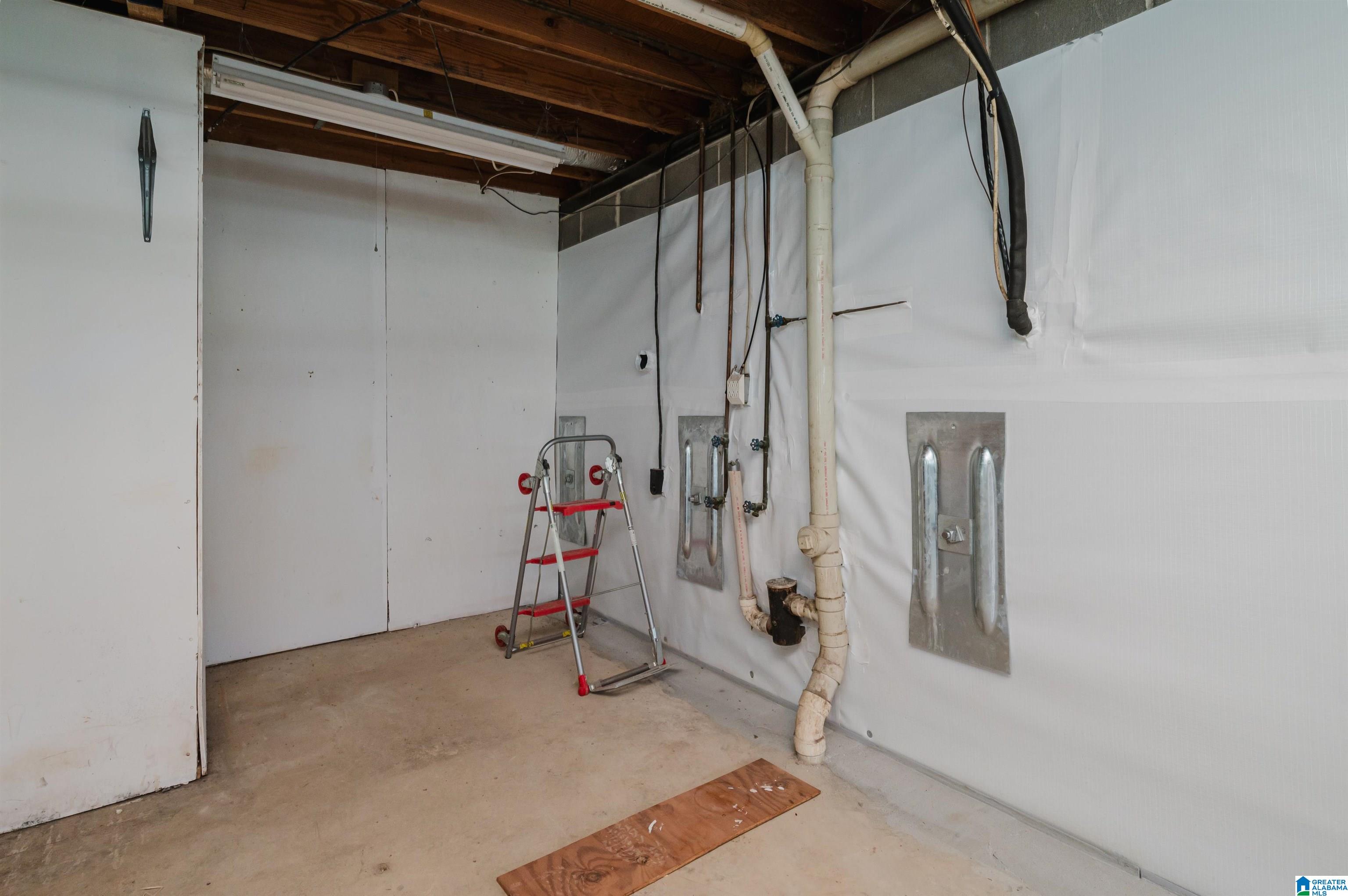 5544 BALBOA COURT