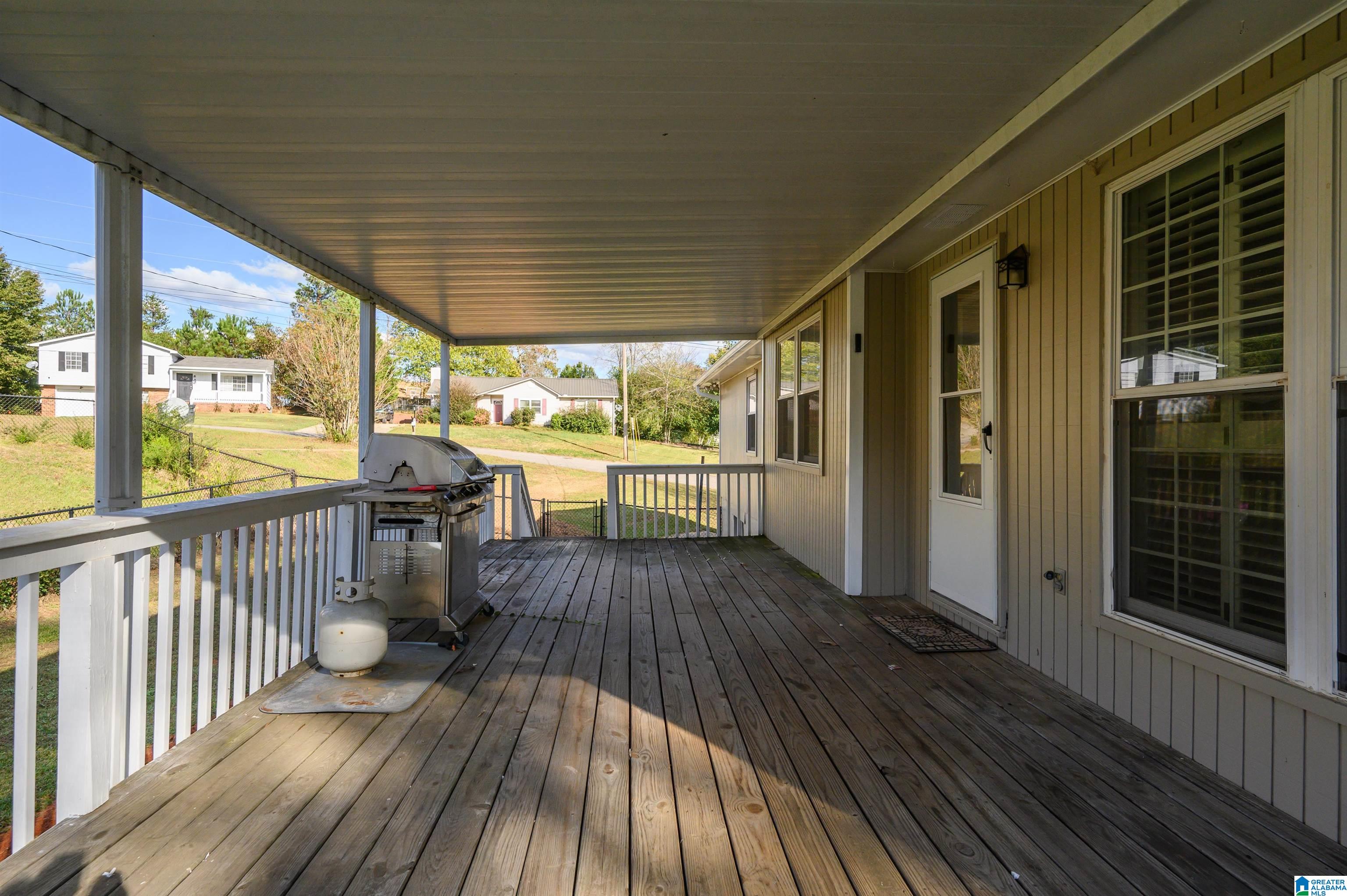 5544 BALBOA COURT