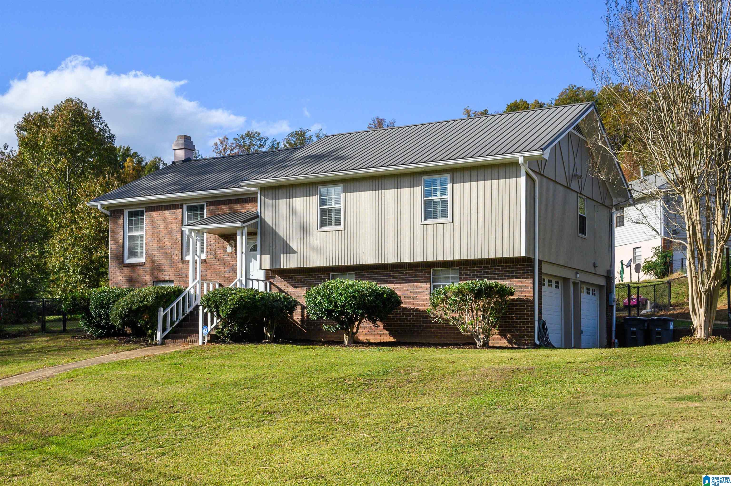 5544 BALBOA COURT