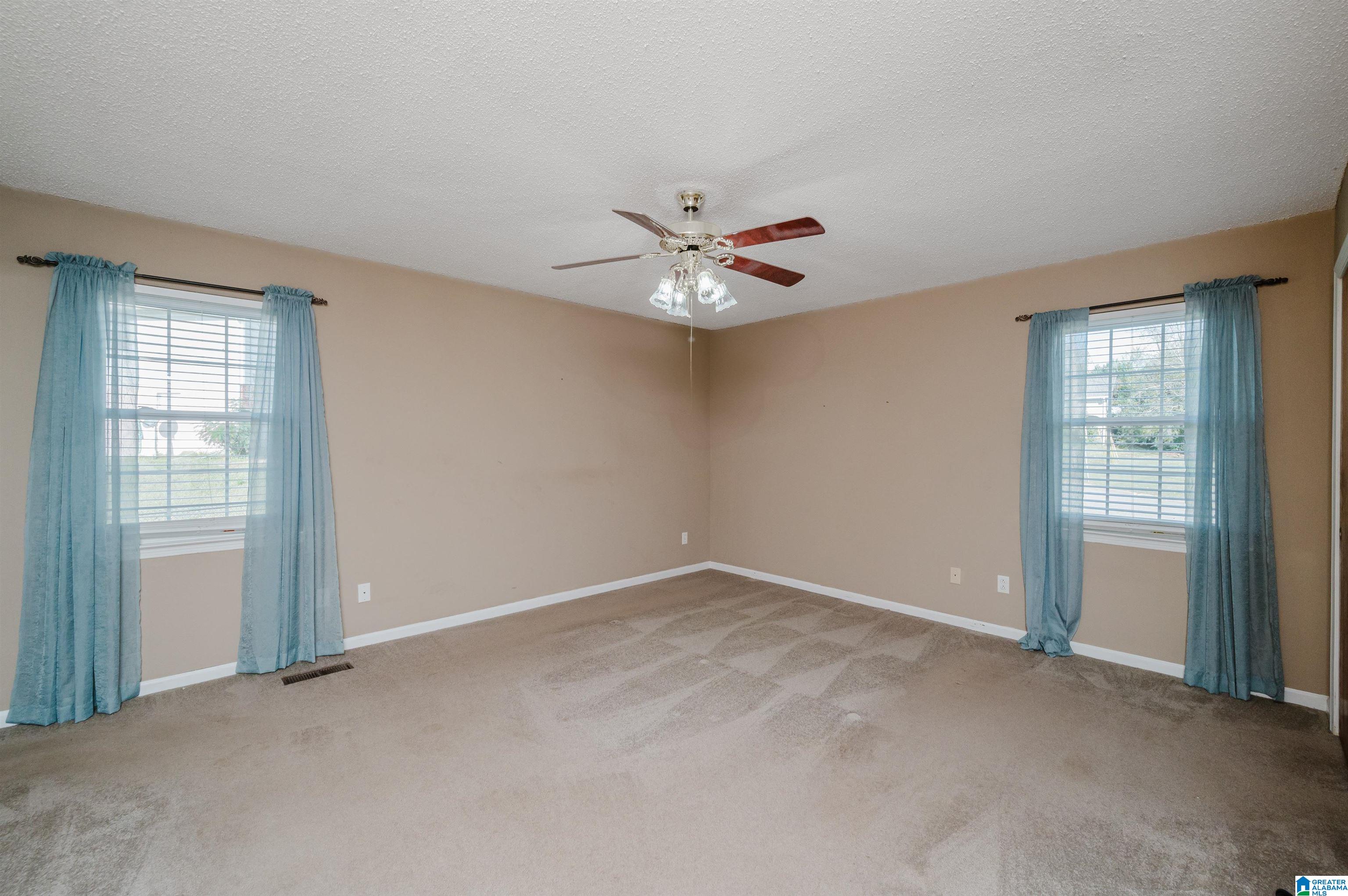 5544 BALBOA COURT