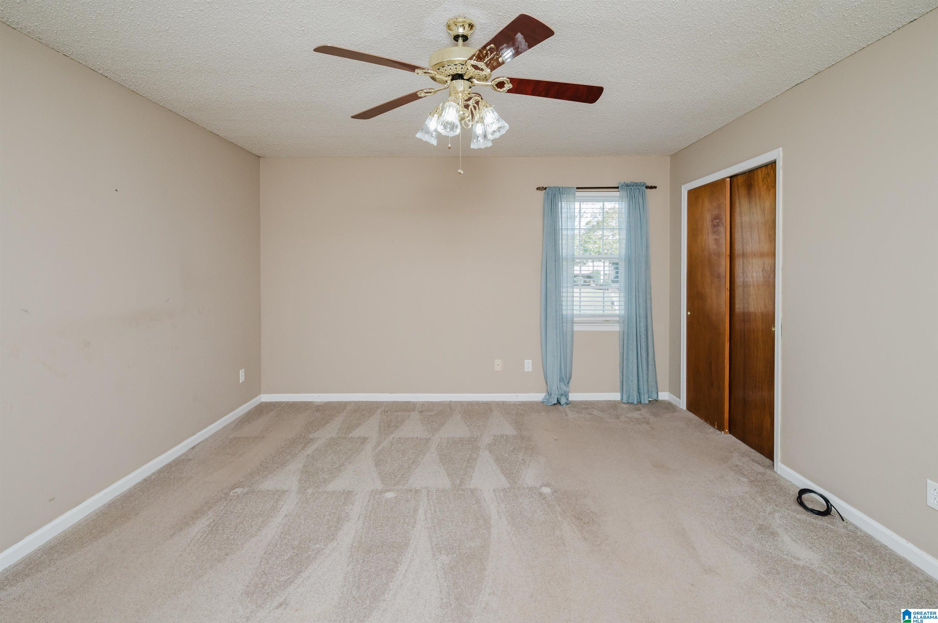 5544 BALBOA COURT