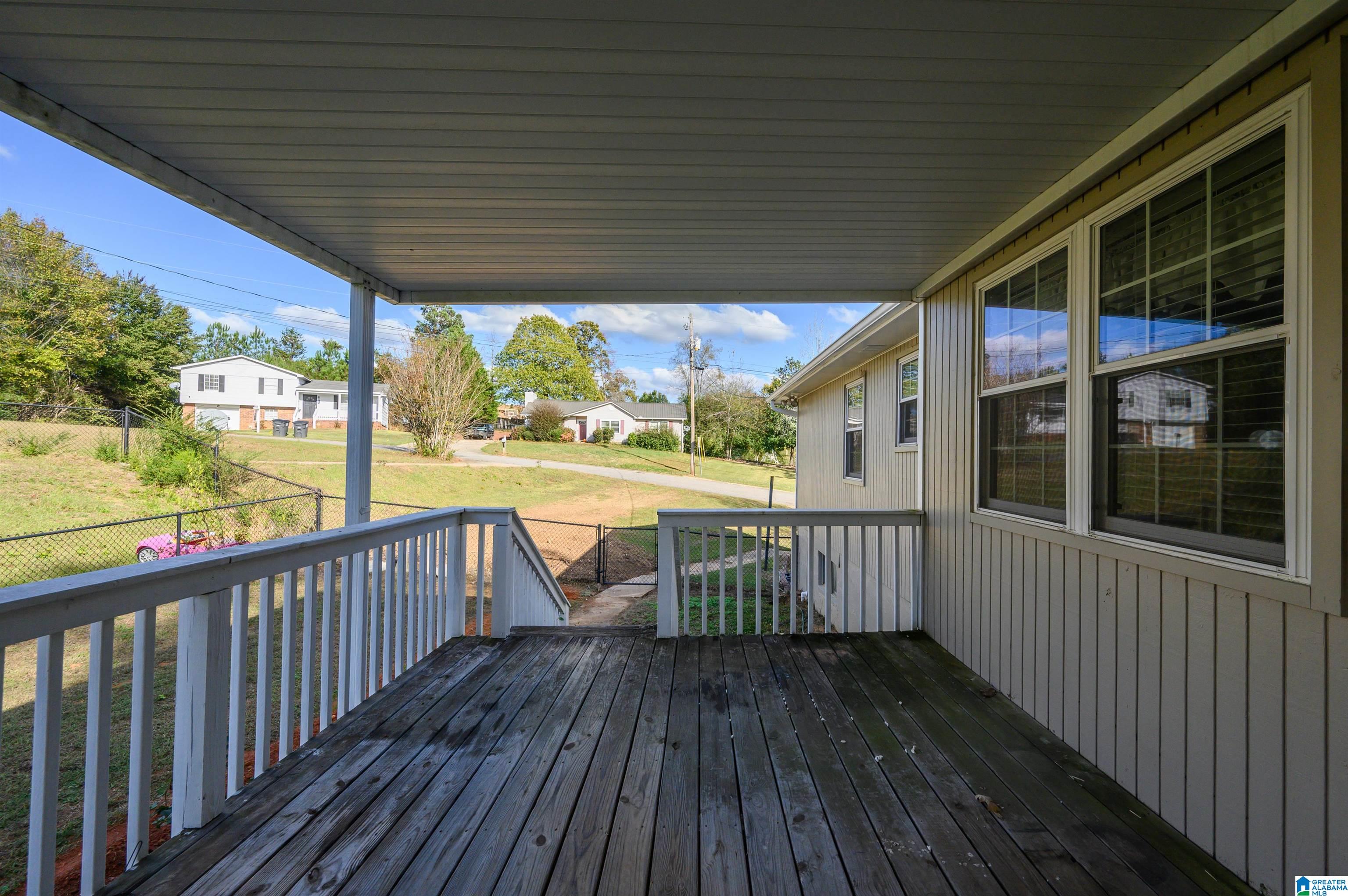 5544 BALBOA COURT