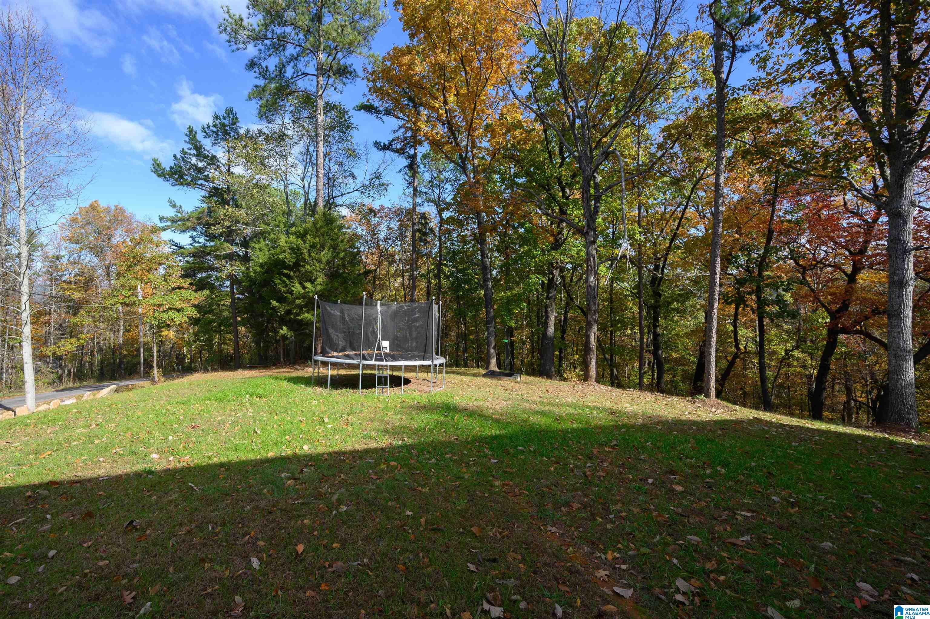 893 COUNTRY ROAD
