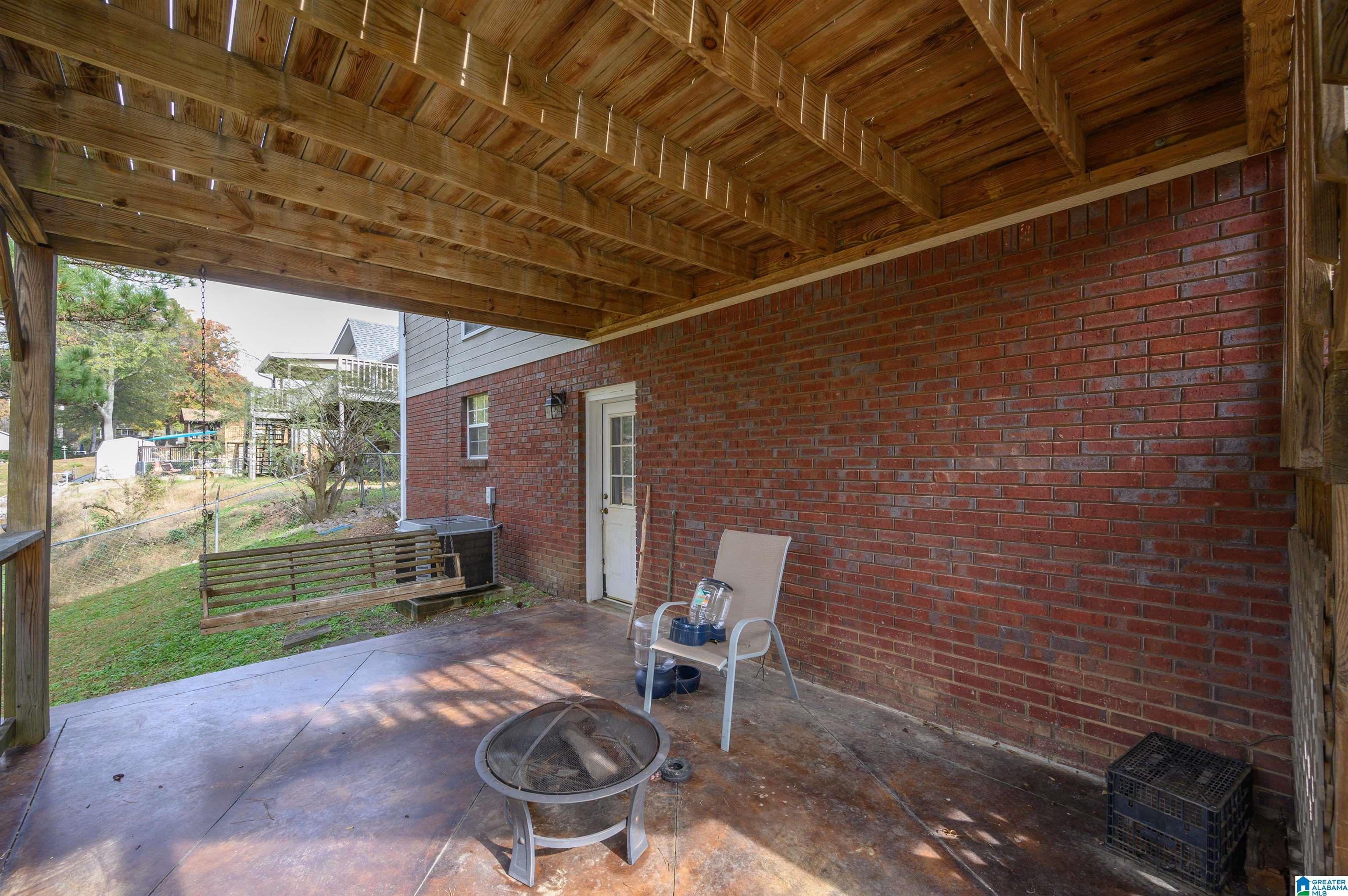 2700 WINDWOOD DRIVE