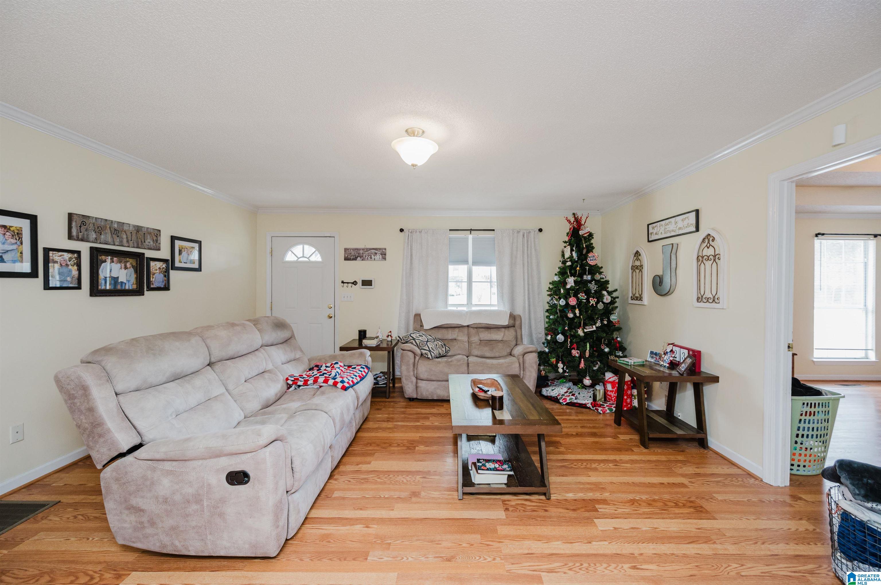 2700 WINDWOOD DRIVE