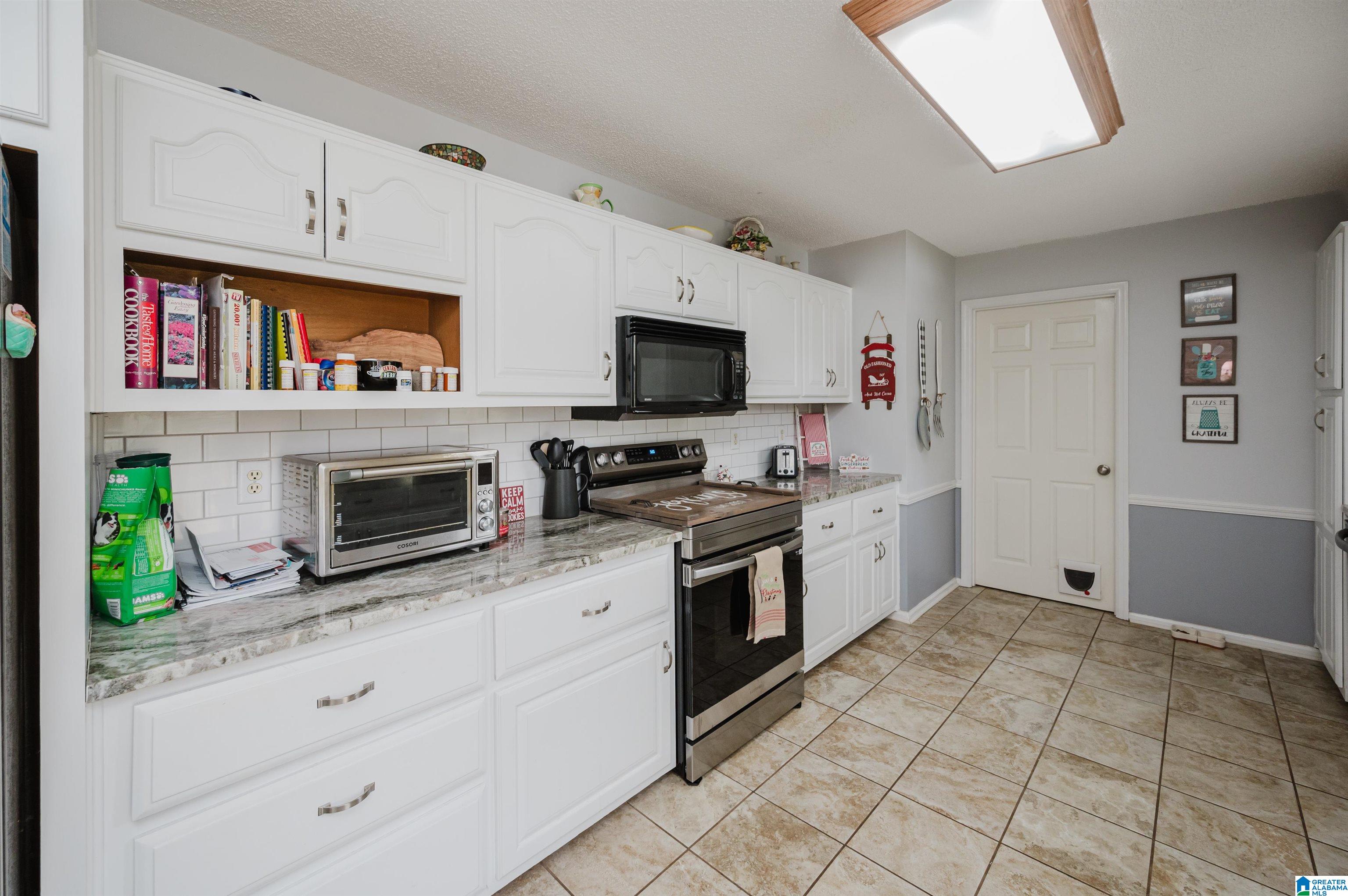 2700 WINDWOOD DRIVE