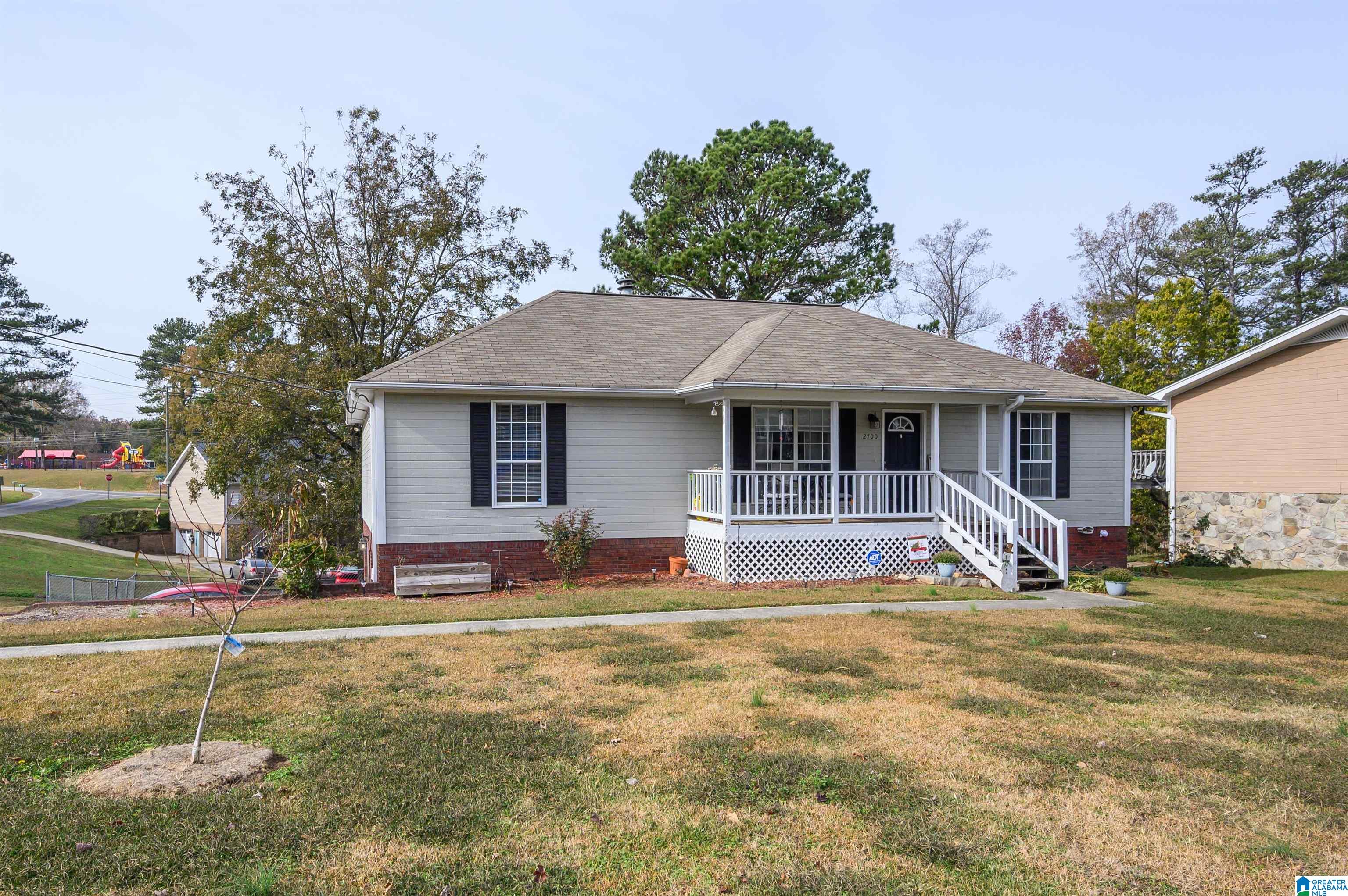 2700 WINDWOOD DRIVE