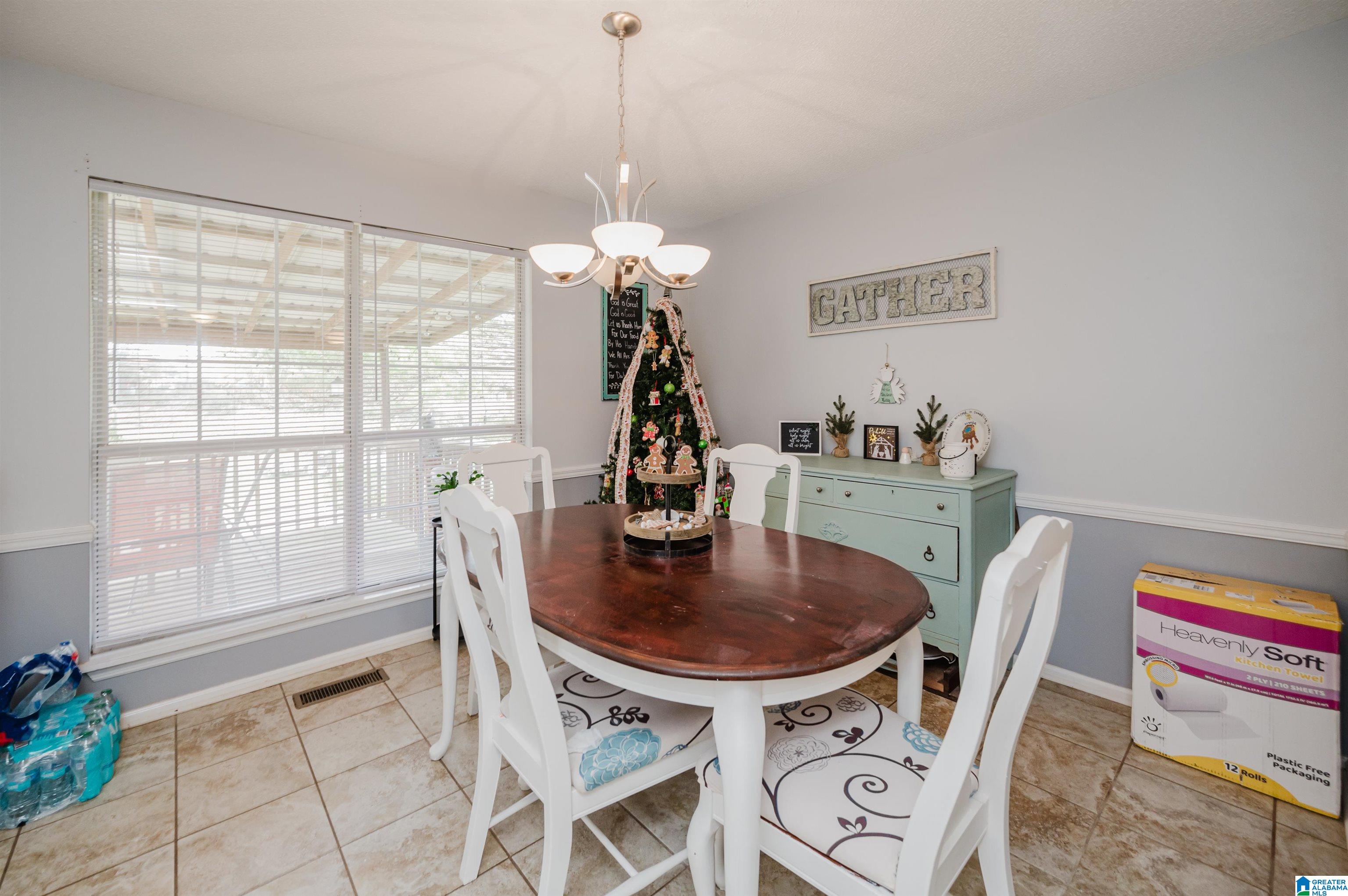 2700 WINDWOOD DRIVE