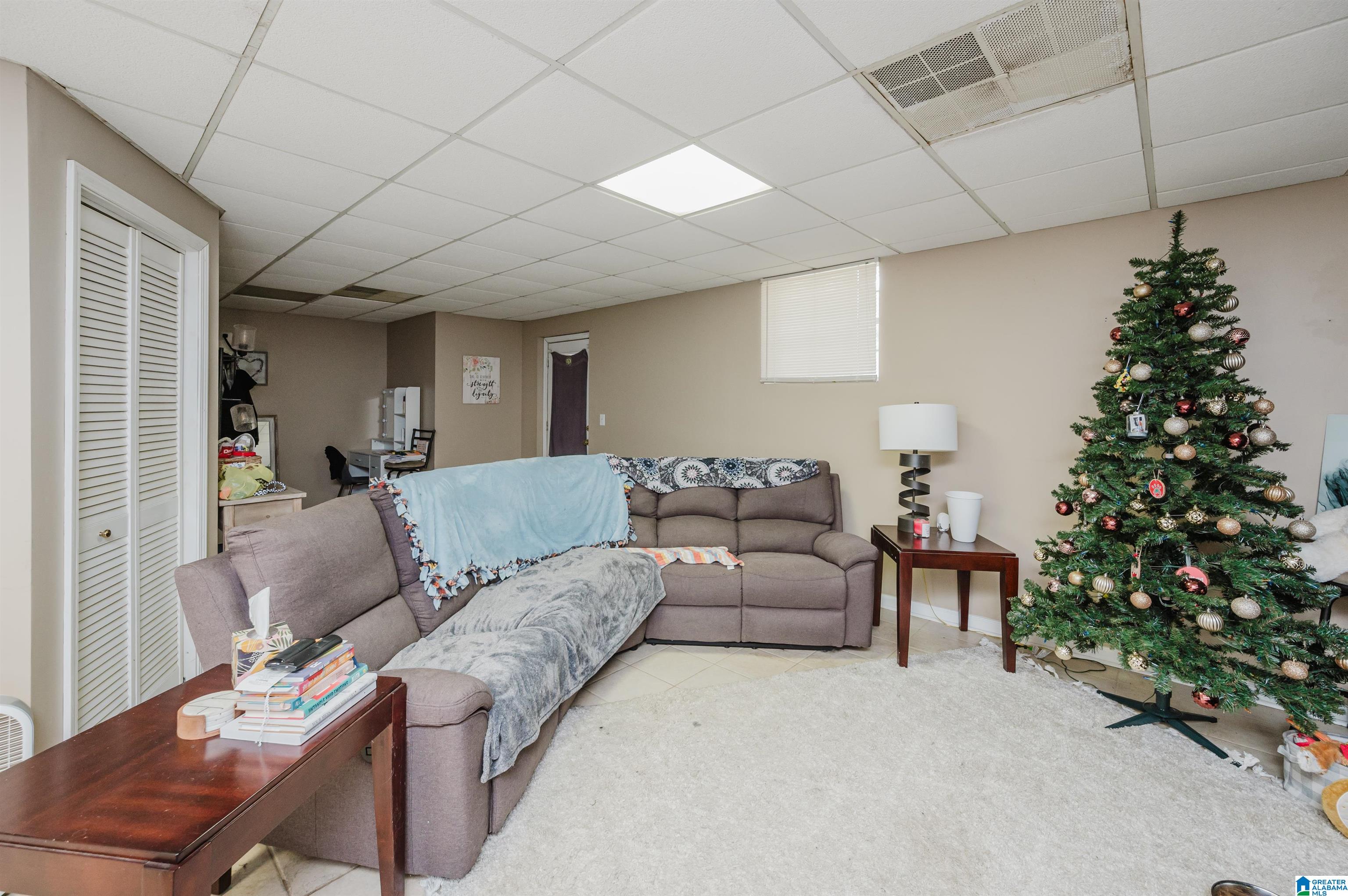 2700 WINDWOOD DRIVE