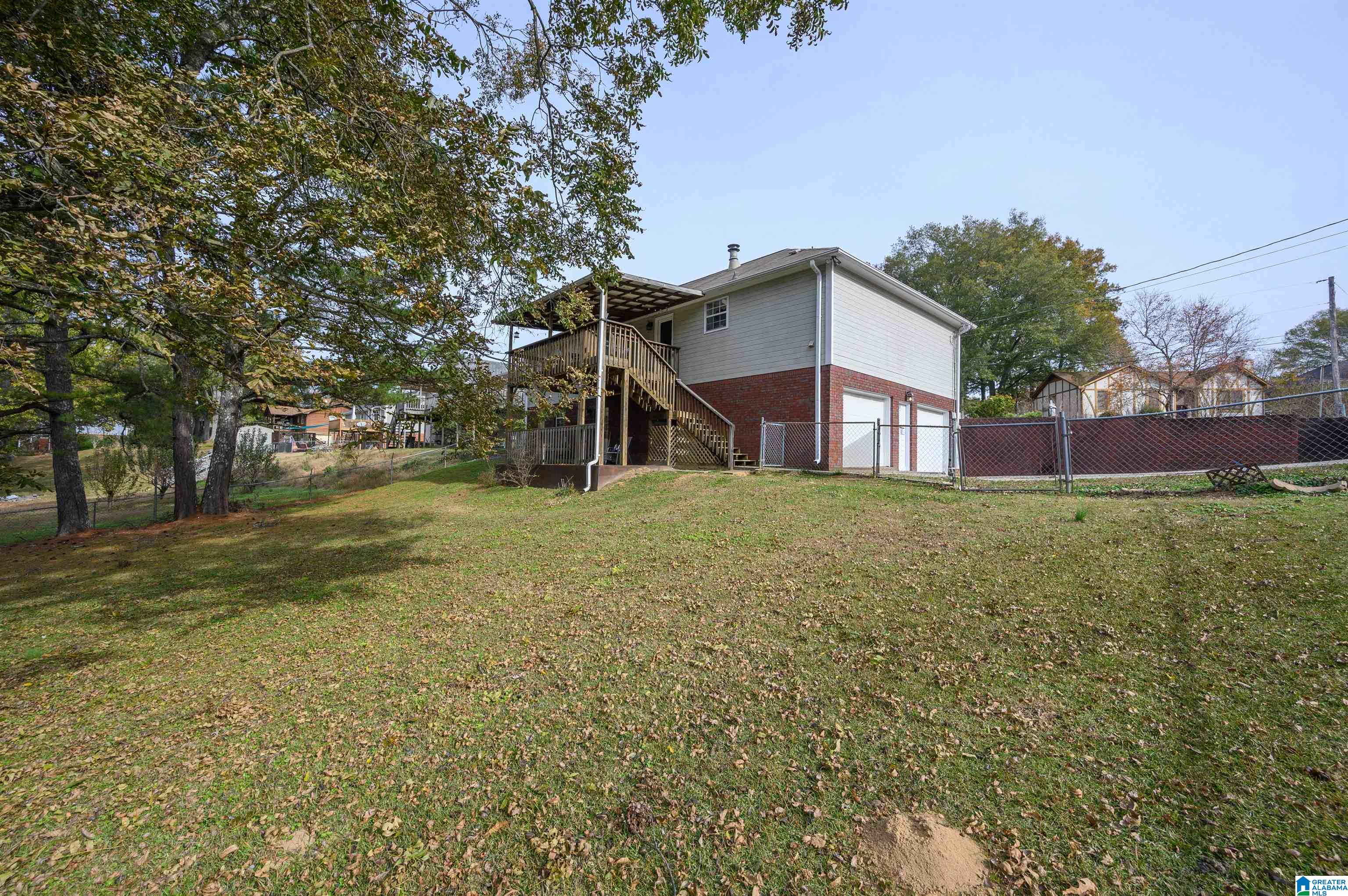 2700 WINDWOOD DRIVE