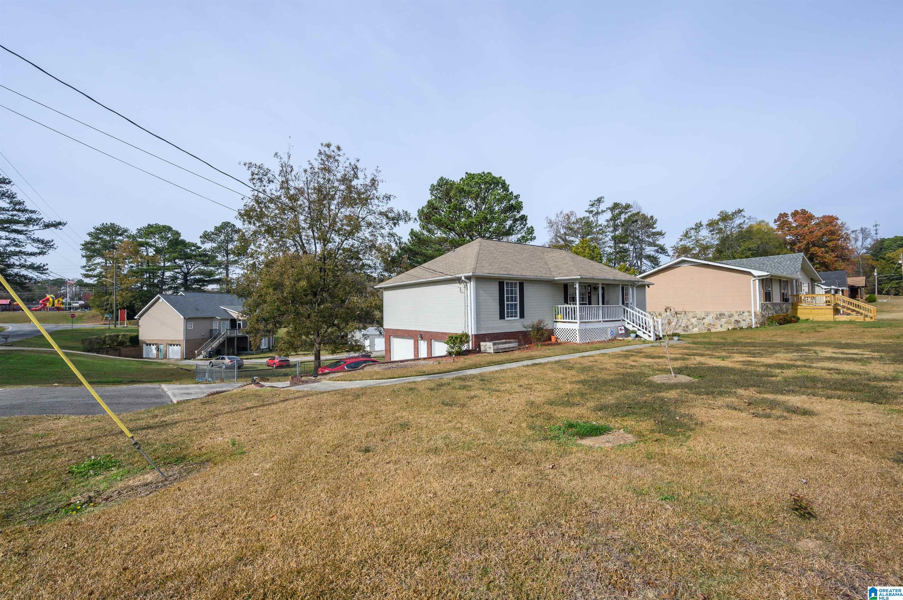 2700 WINDWOOD DRIVE