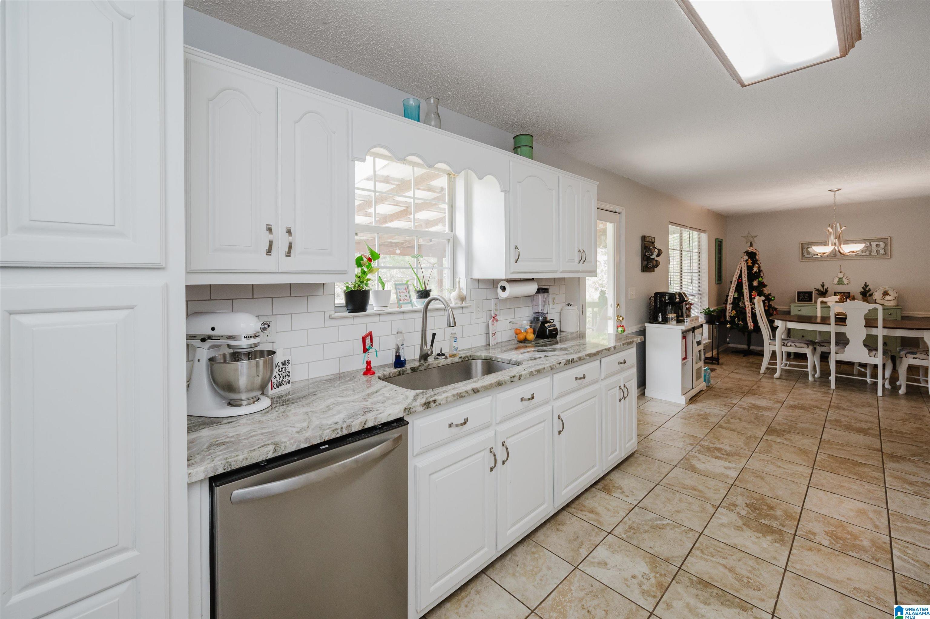 2700 WINDWOOD DRIVE