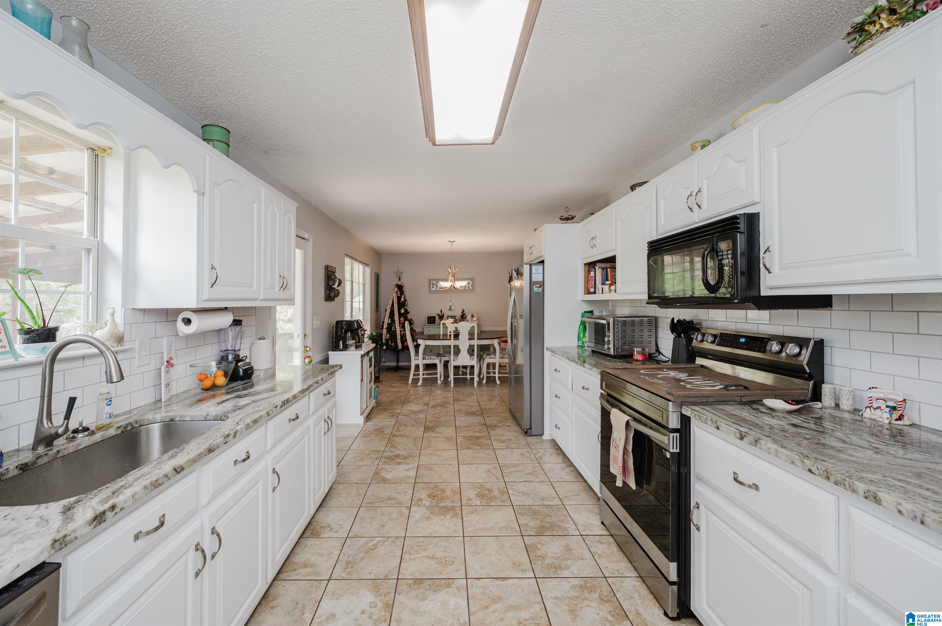 2700 WINDWOOD DRIVE