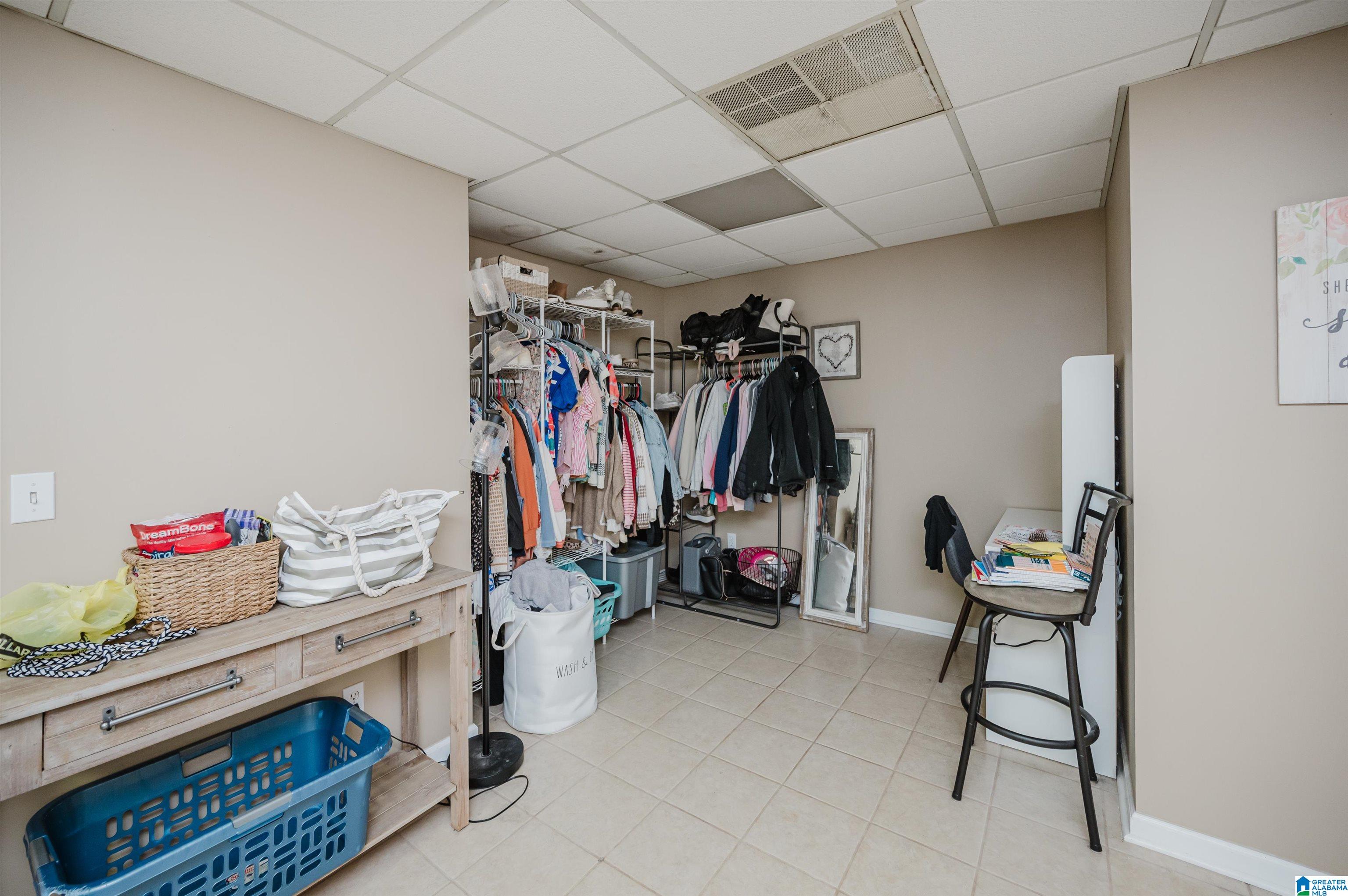 2700 WINDWOOD DRIVE