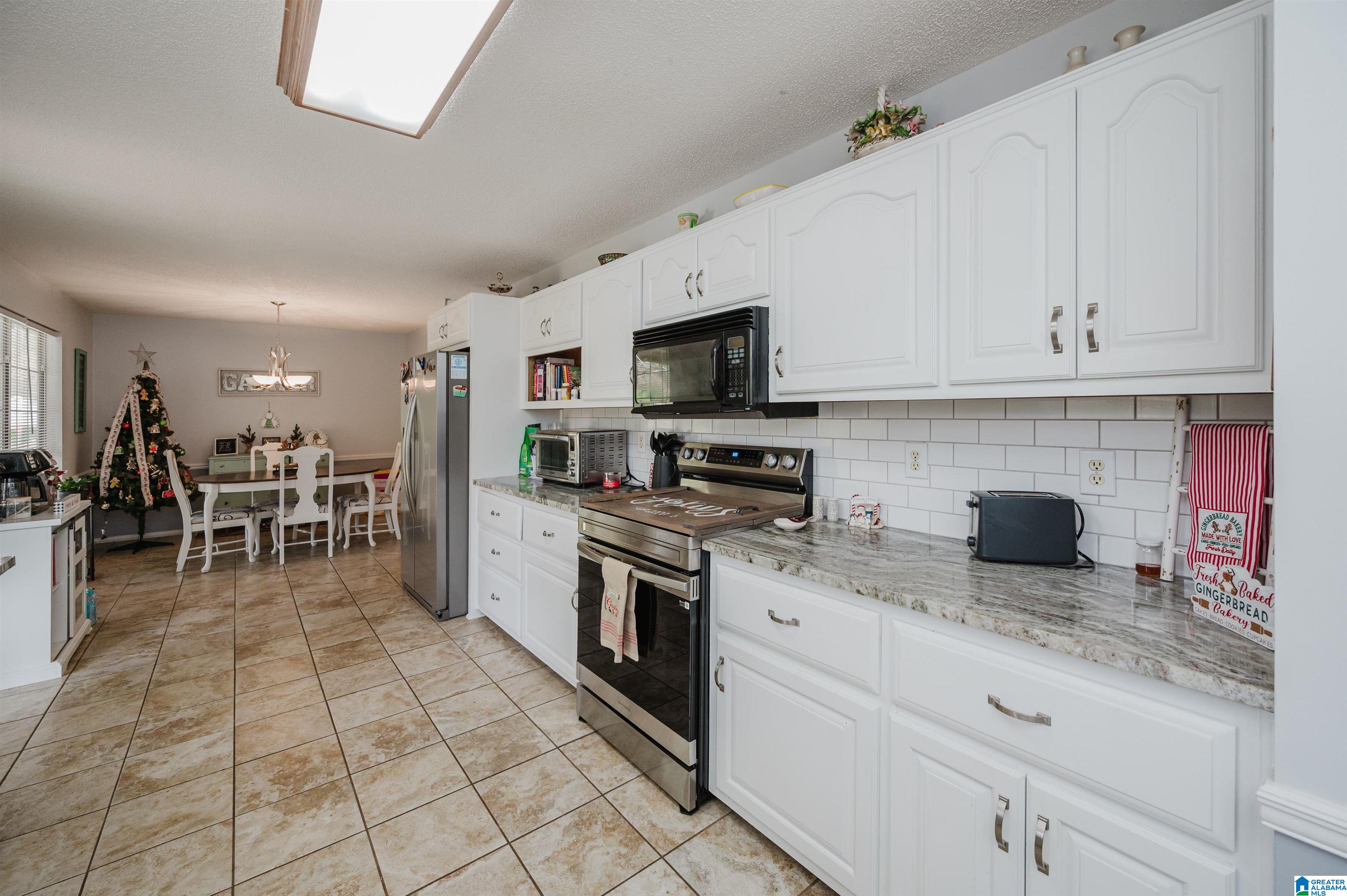 2700 WINDWOOD DRIVE