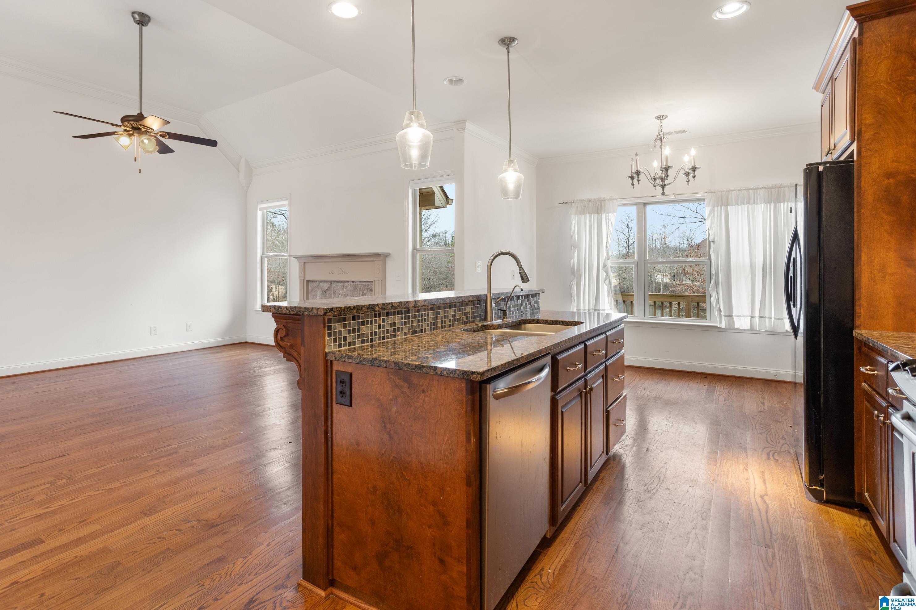 3013 LARKSPUR LANE