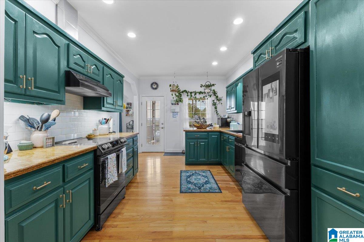 354 ORCHARD CIRCLE