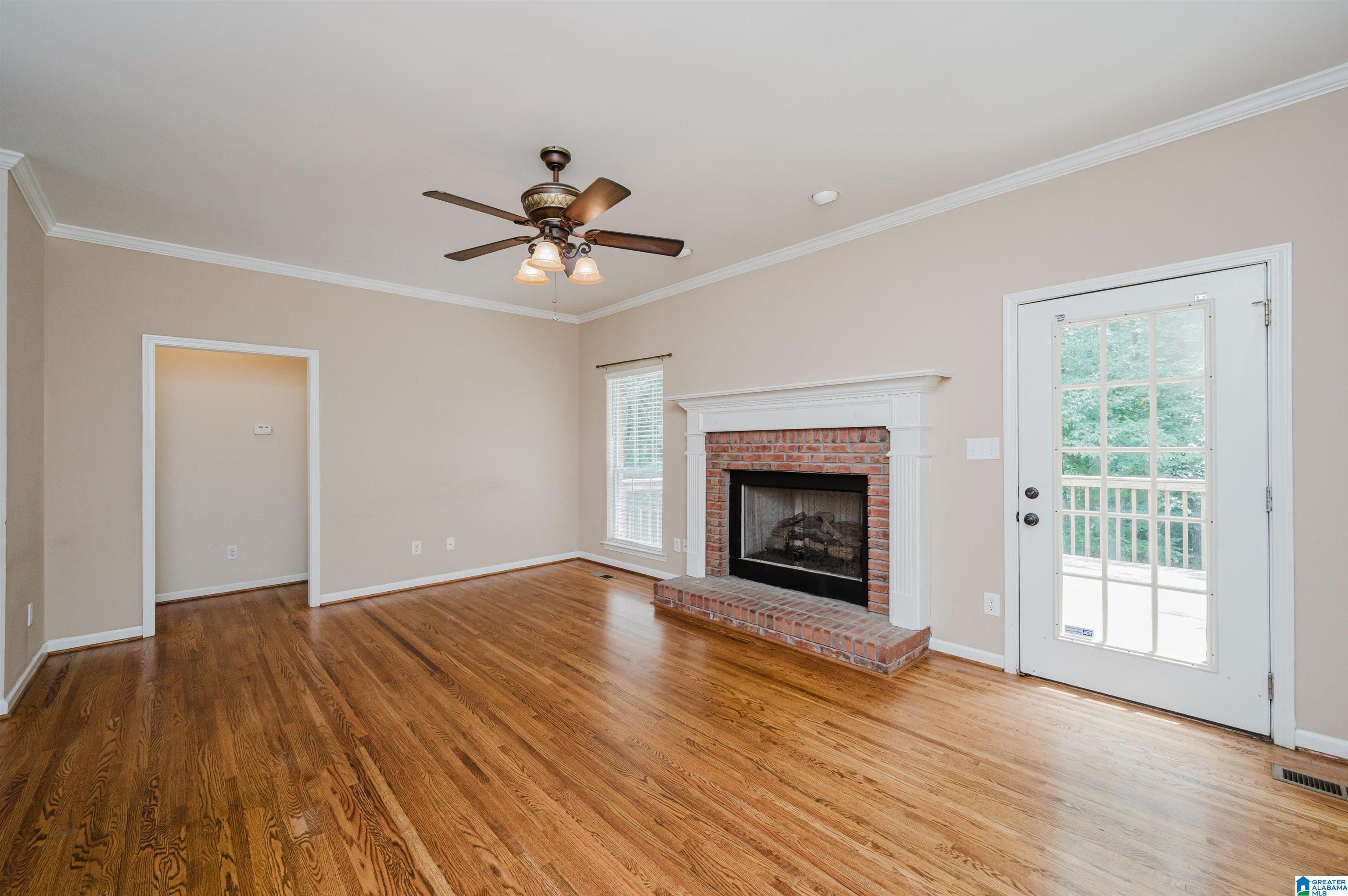 8435 WARWICK DRIVE