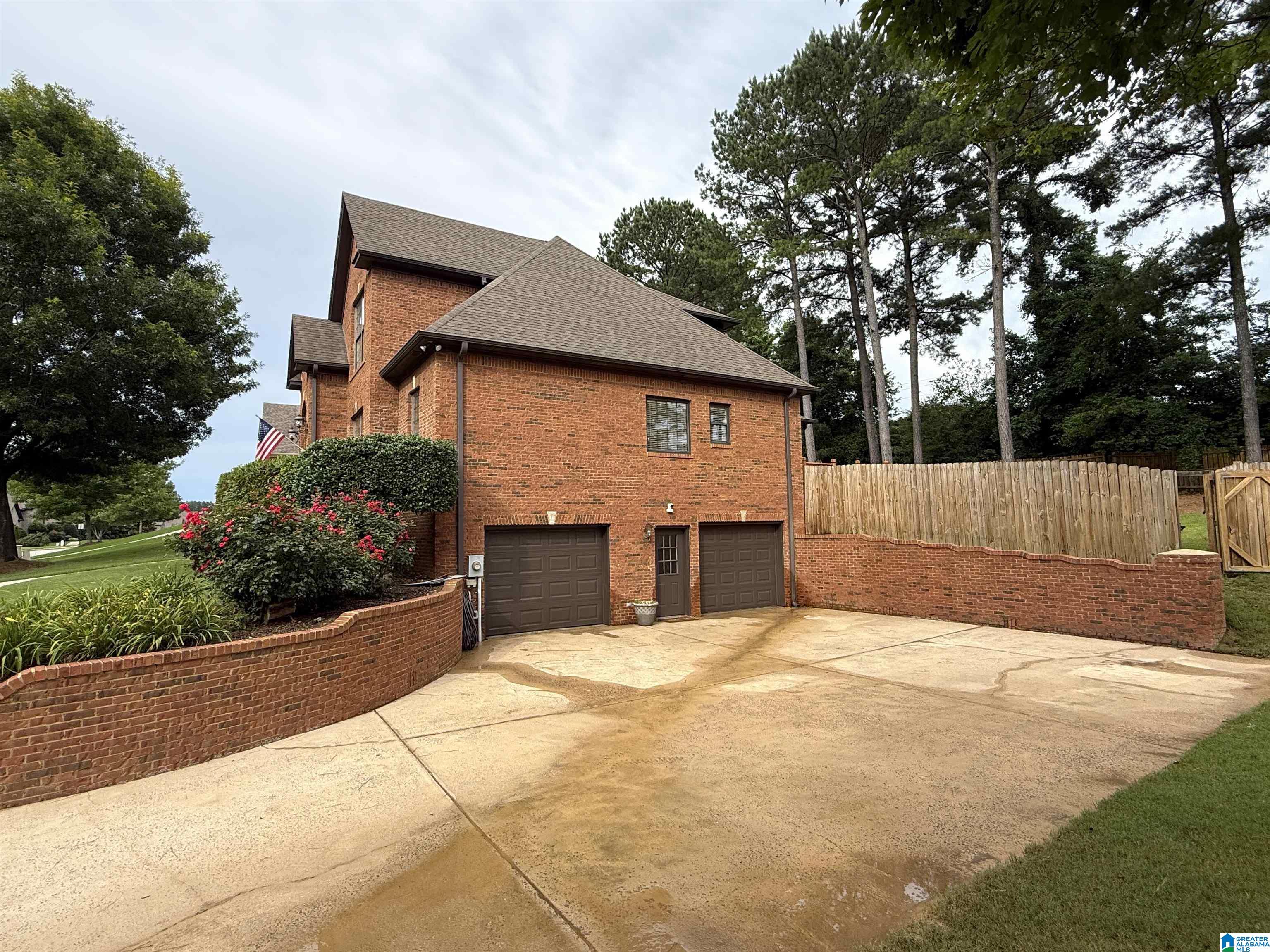 9455 AMBROSE LANE