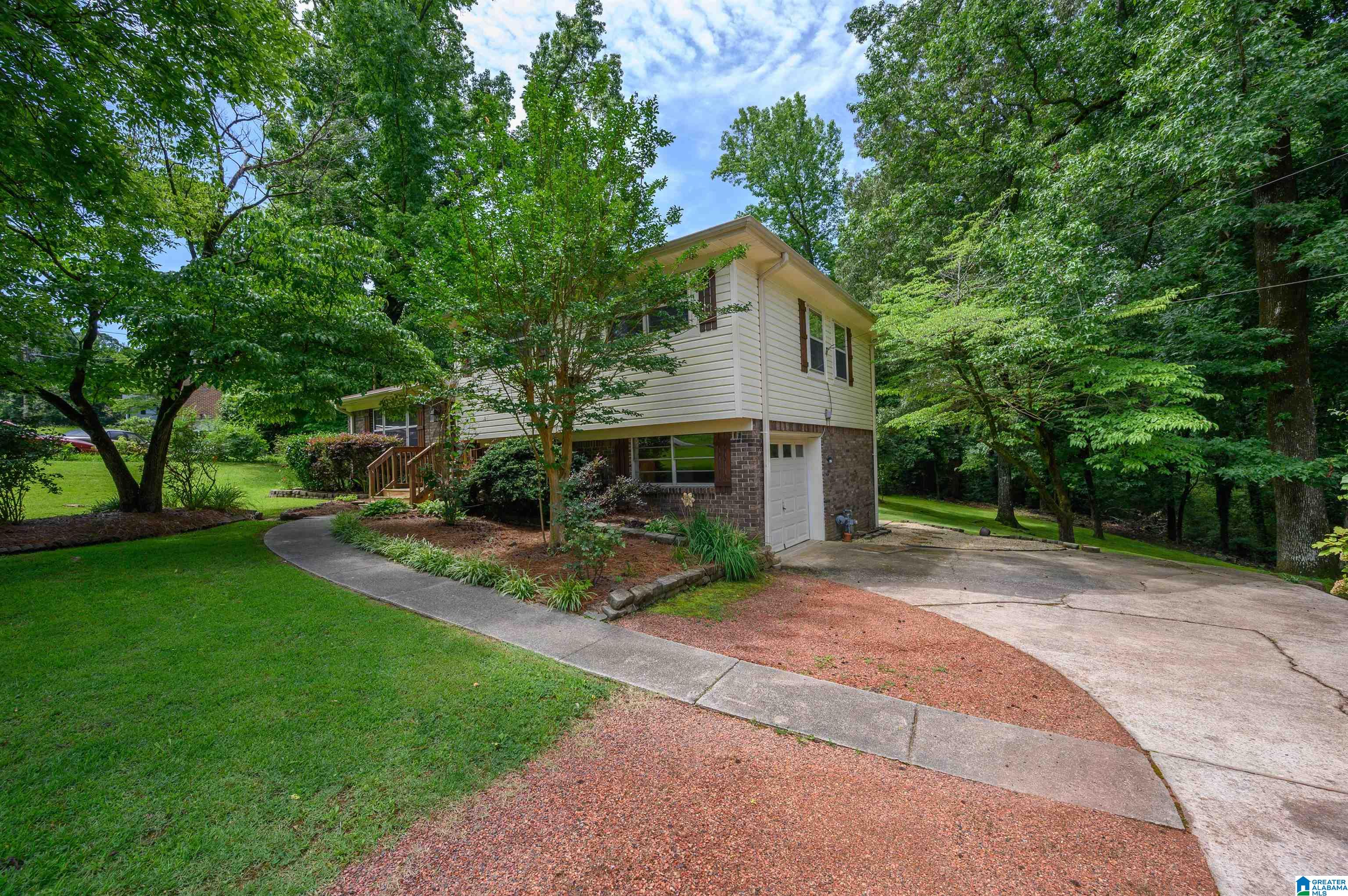 3204 WAXBERRY LANE