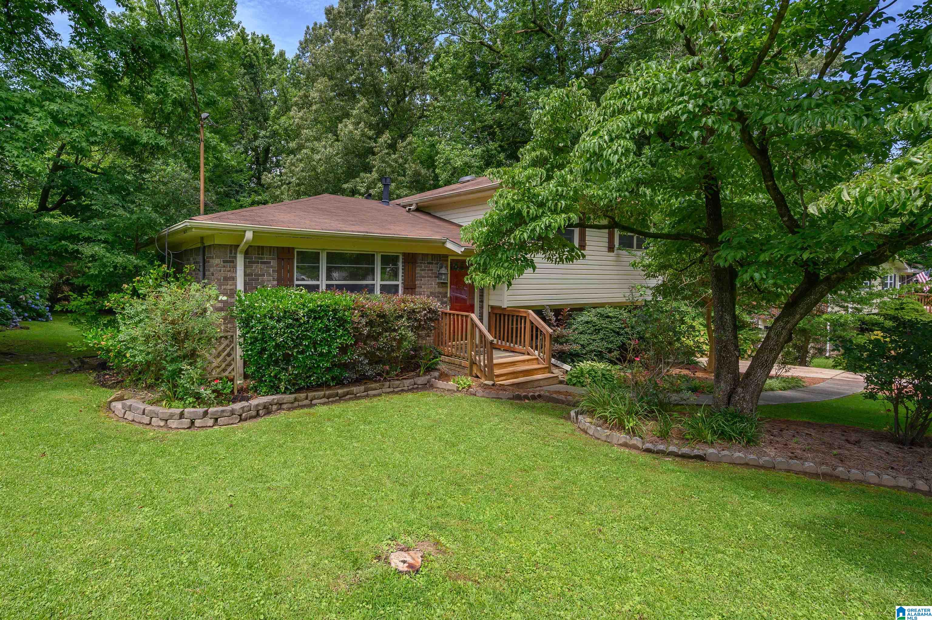 3204 WAXBERRY LANE
