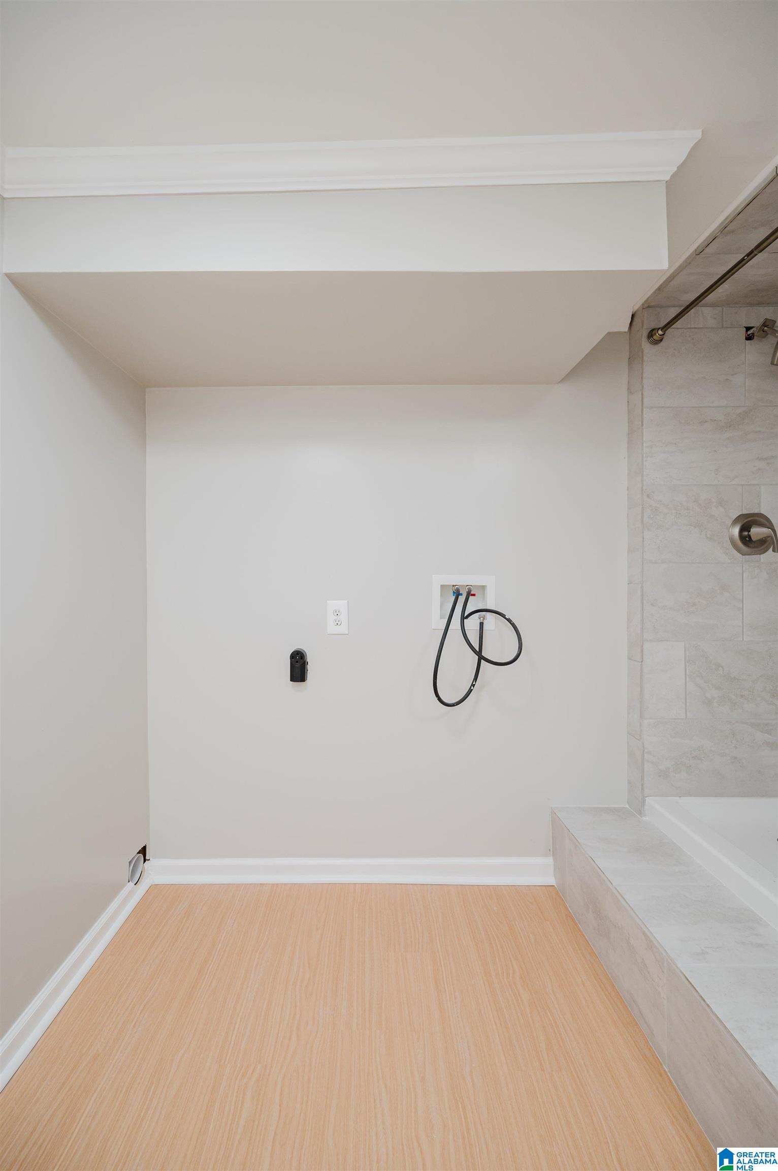 100 CAMILLE COURT