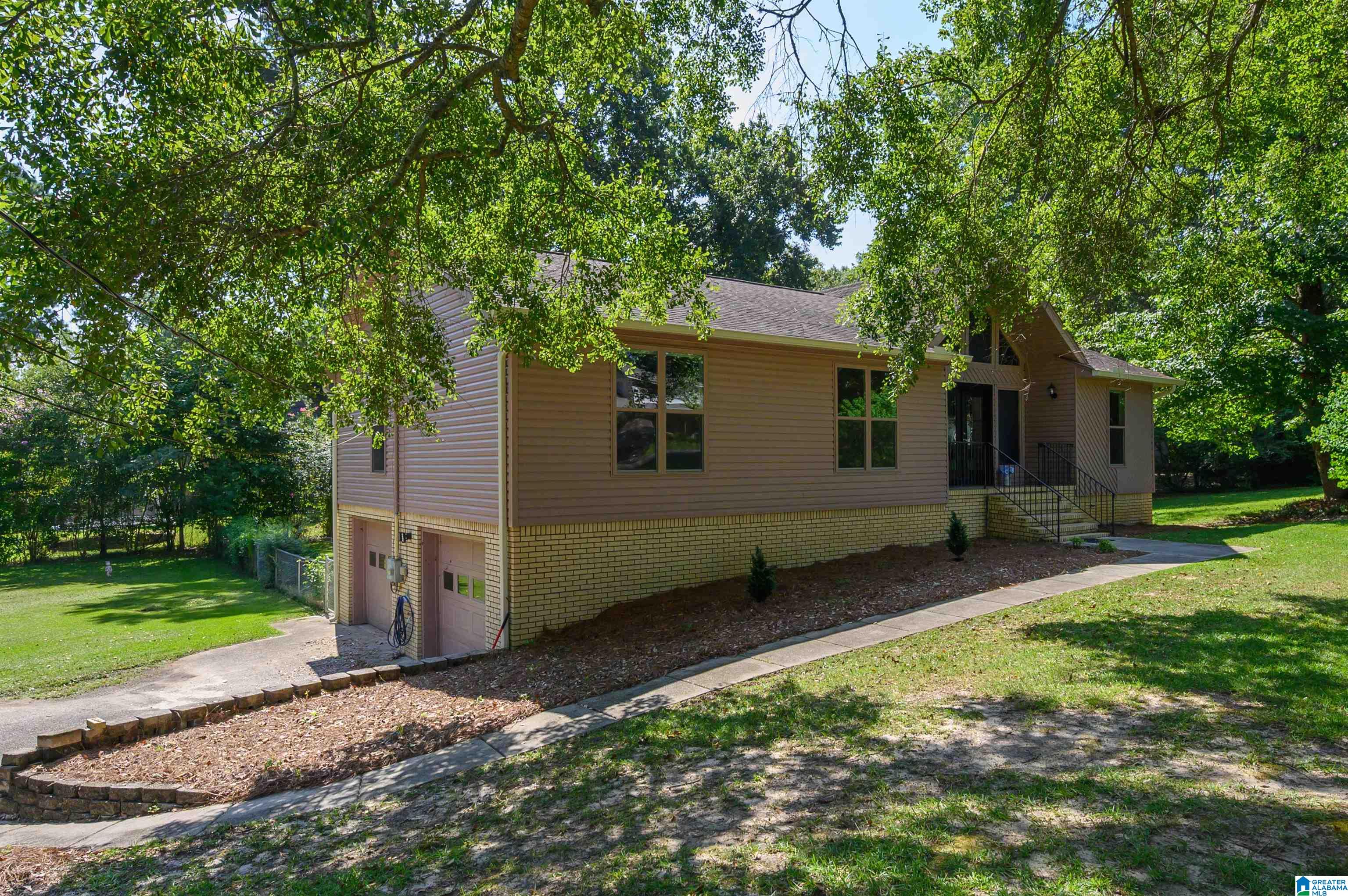 100 CAMILLE COURT