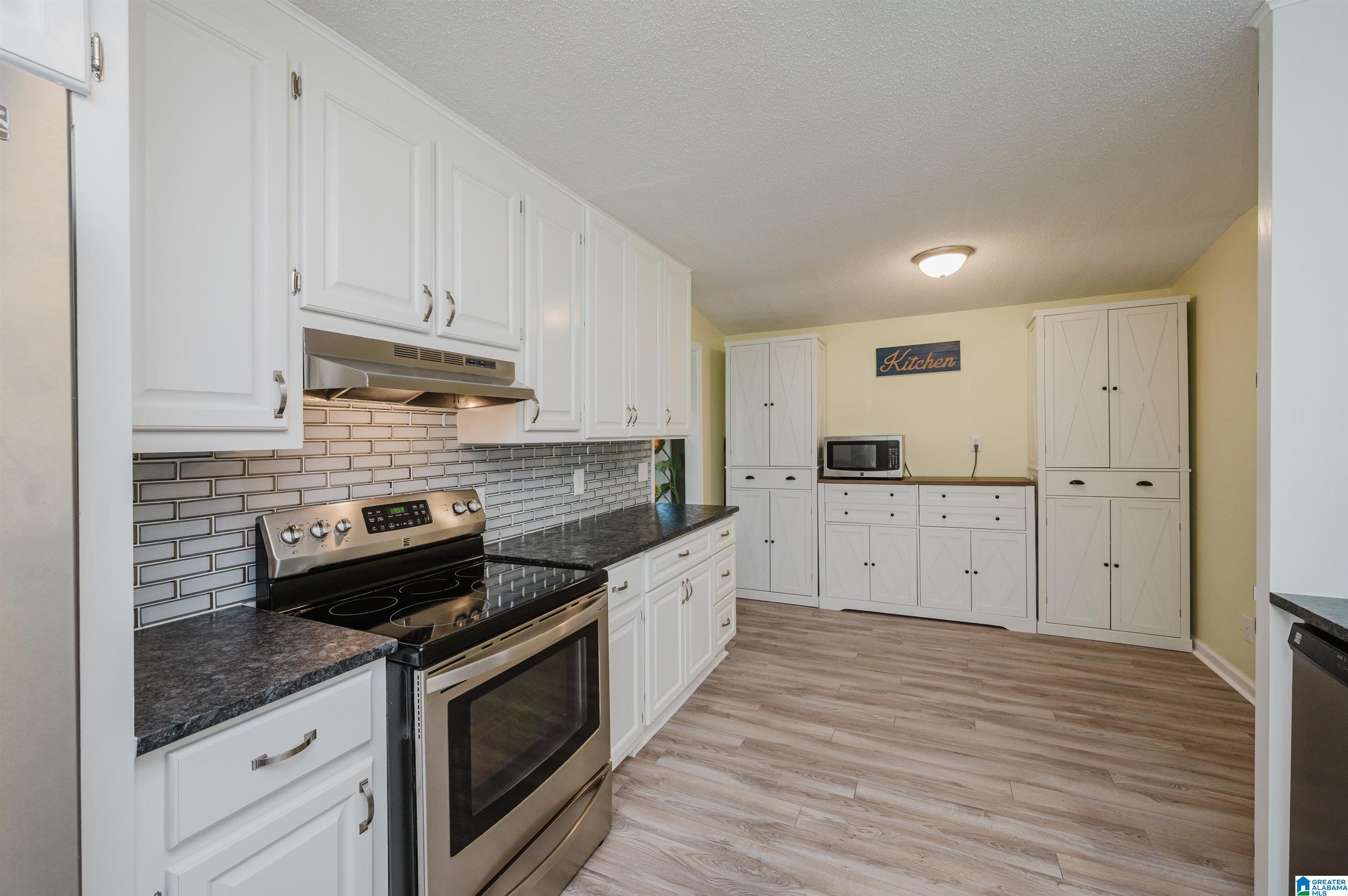 100 CAMILLE COURT