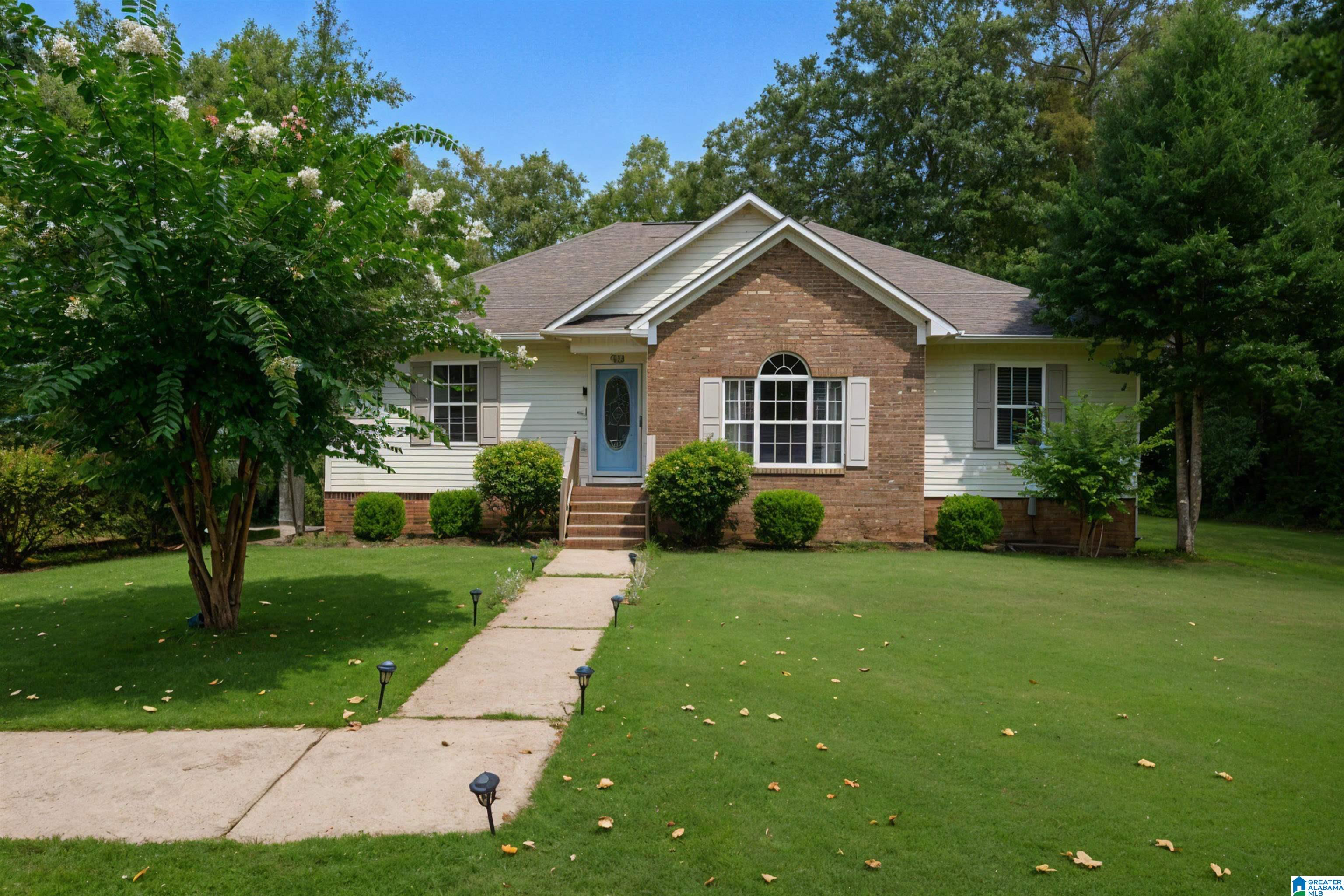 585 ROBBINS ROAD