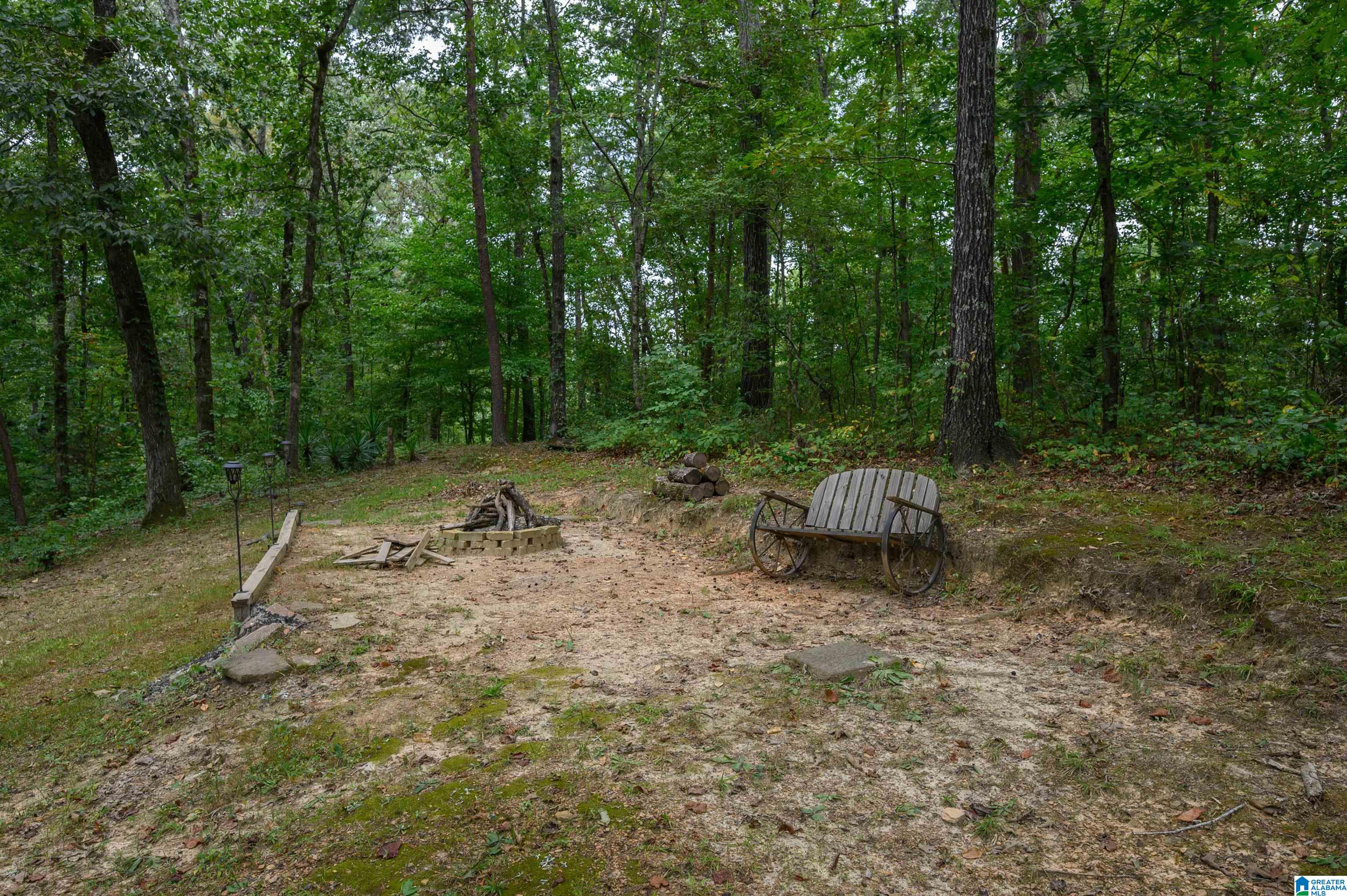 585 ROBBINS ROAD