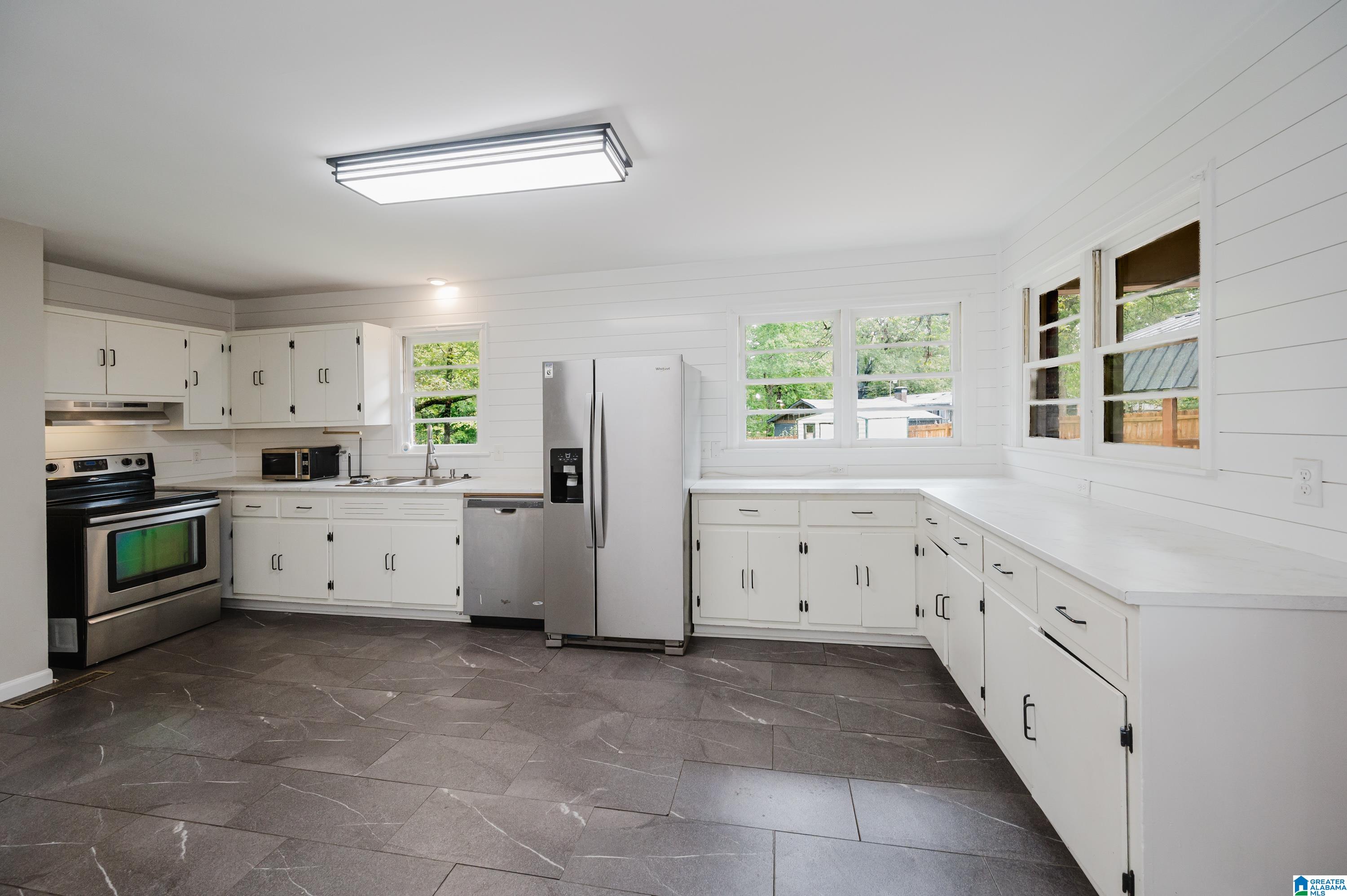 1807 HICKORY LANE