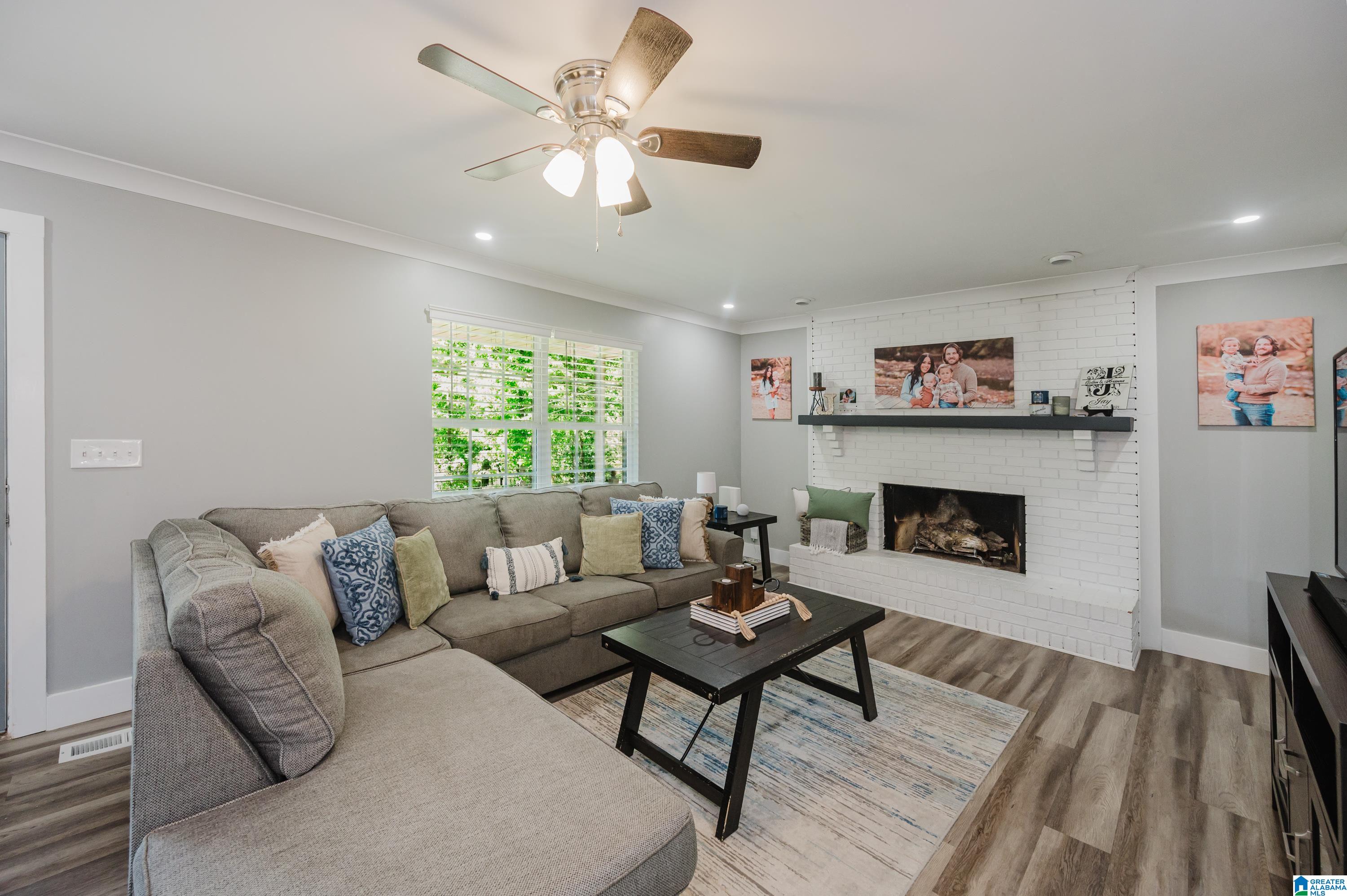 695 MOSS ROCK CIRCLE