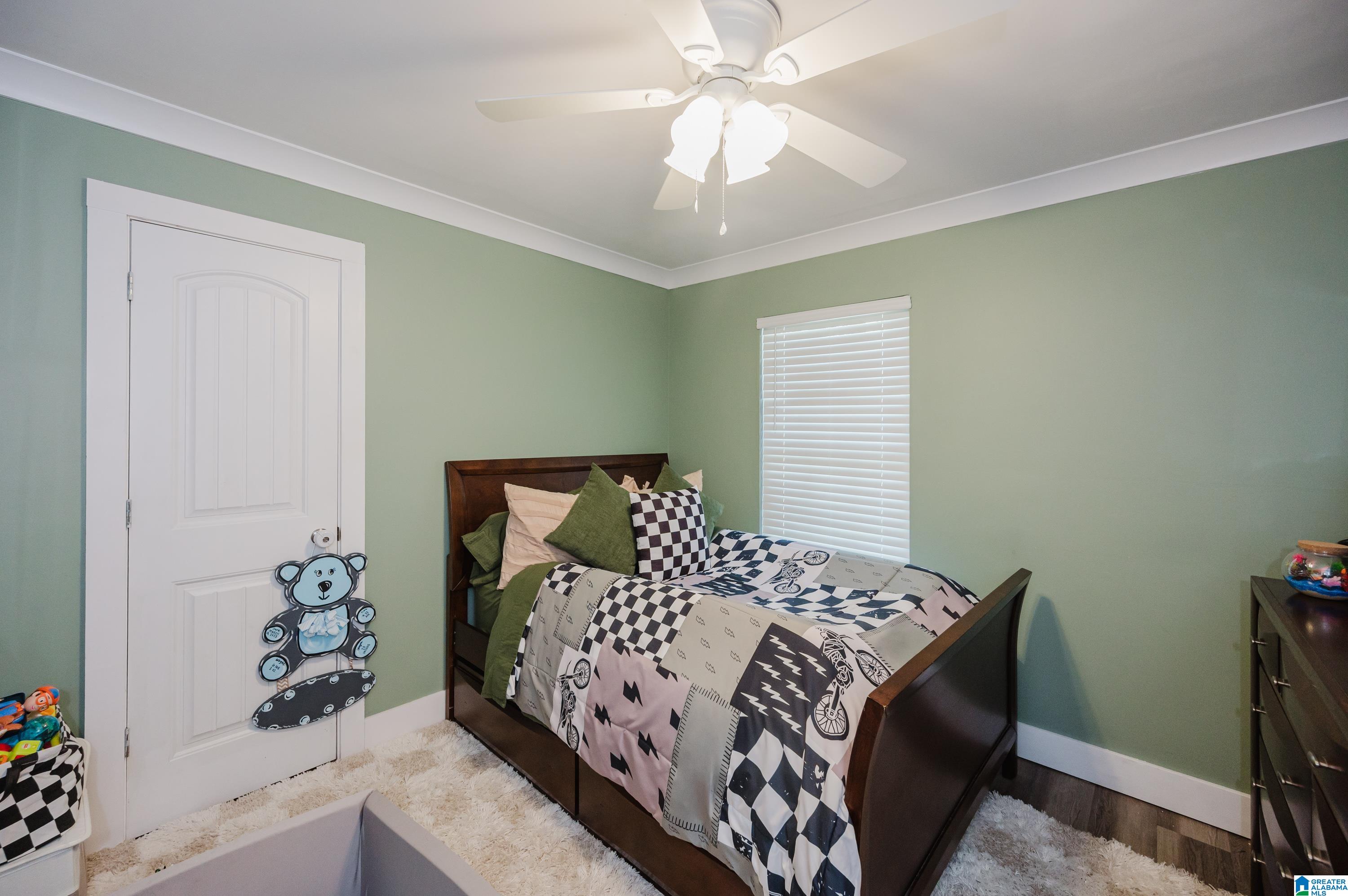 695 MOSS ROCK CIRCLE
