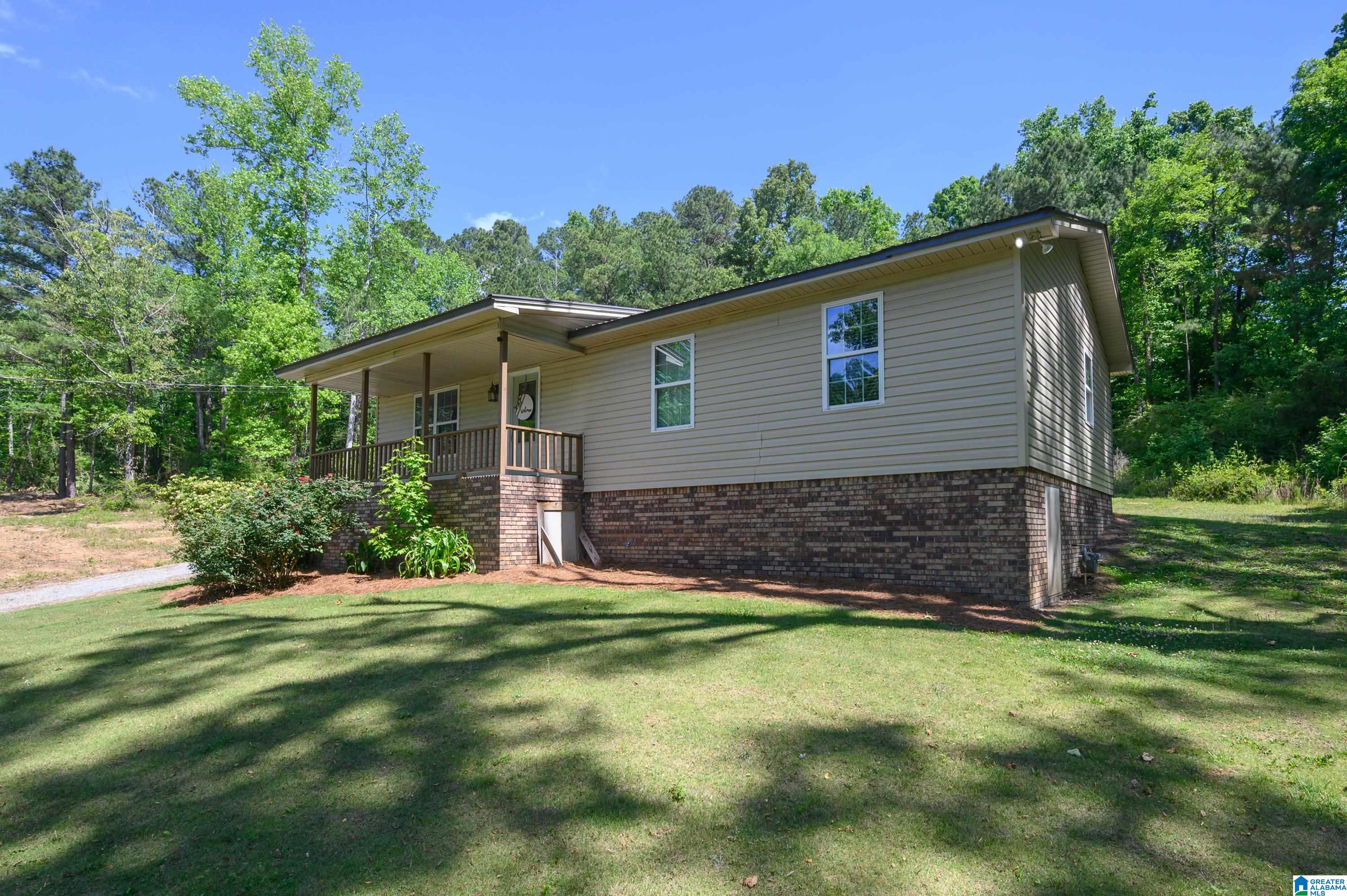695 MOSS ROCK CIRCLE