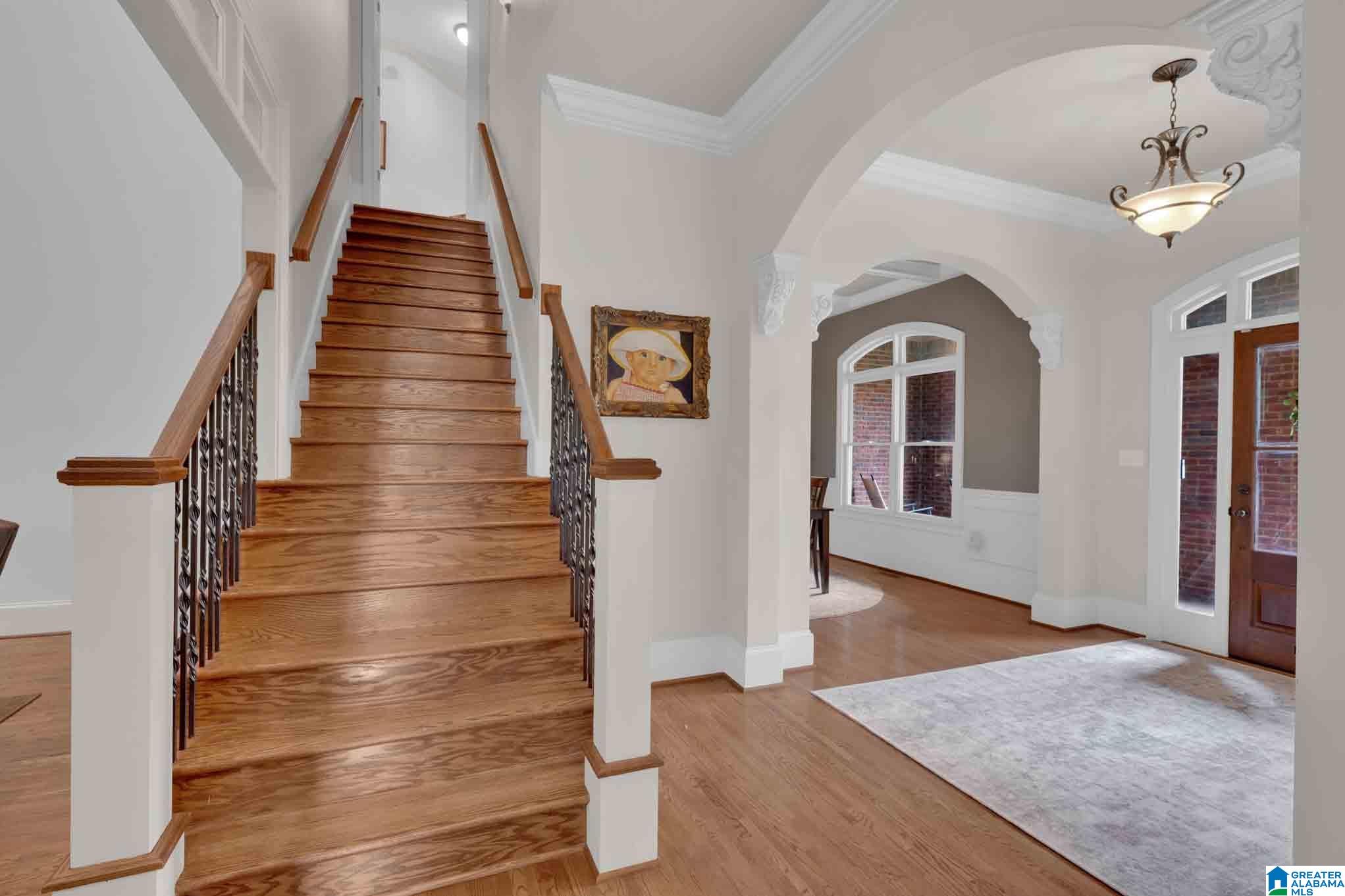 805 ROSEMARY WAY