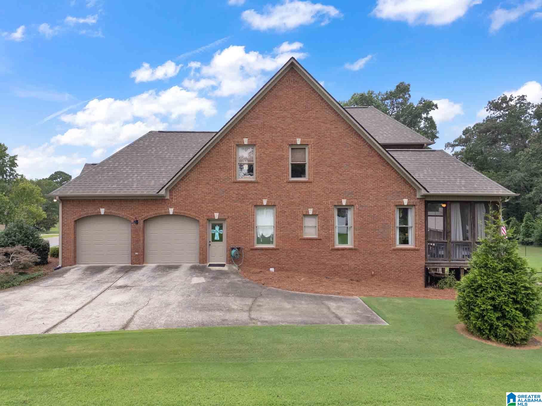 805 ROSEMARY WAY
