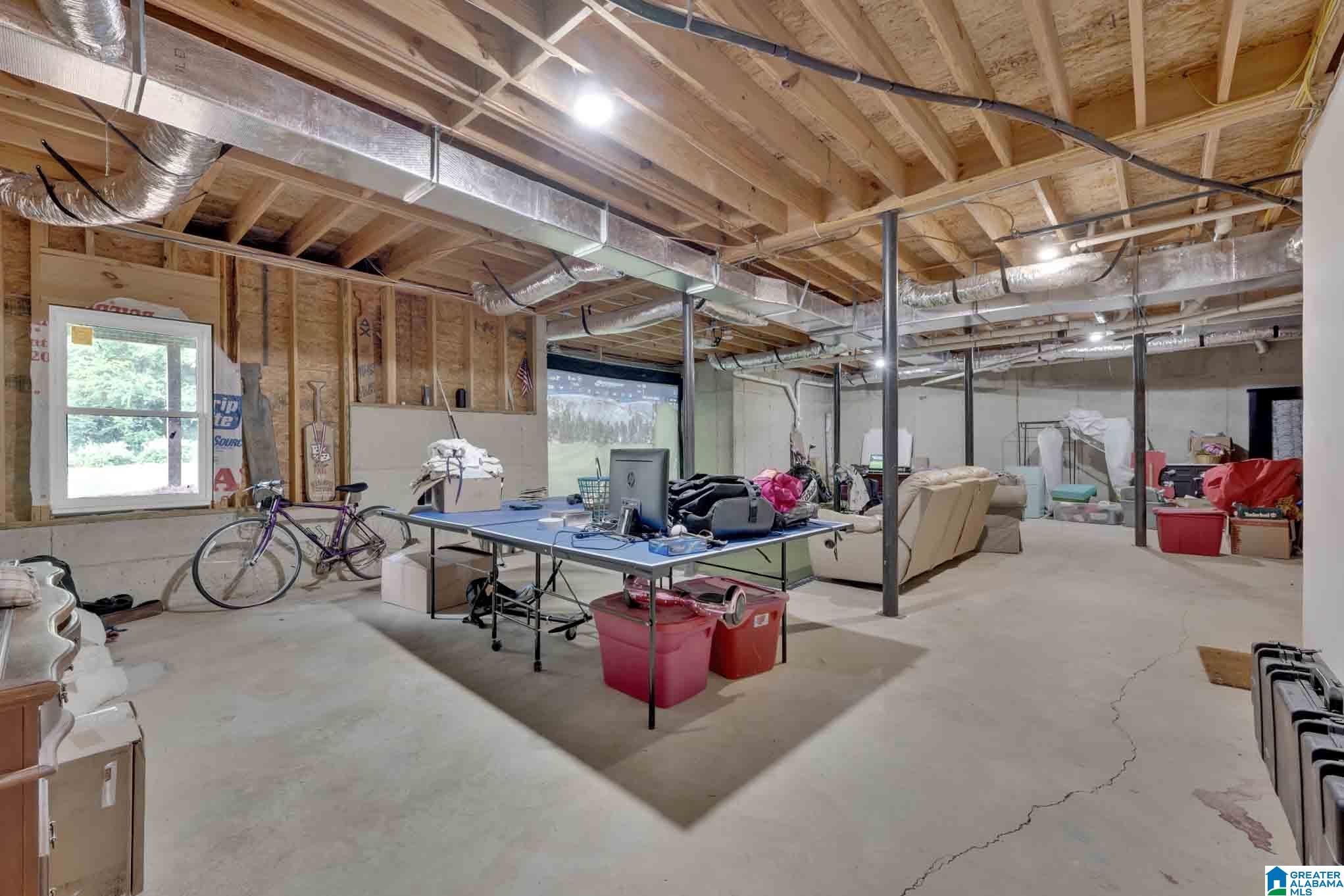 805 ROSEMARY WAY