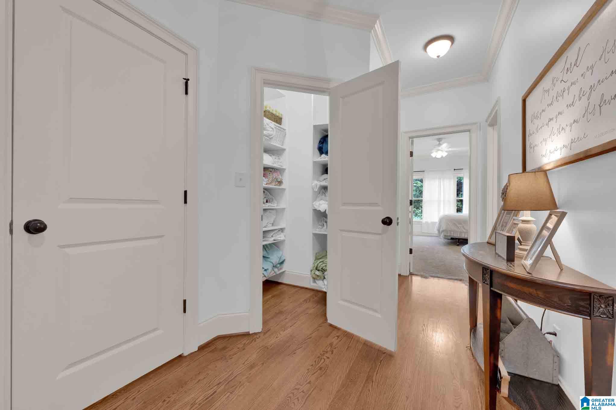 805 ROSEMARY WAY