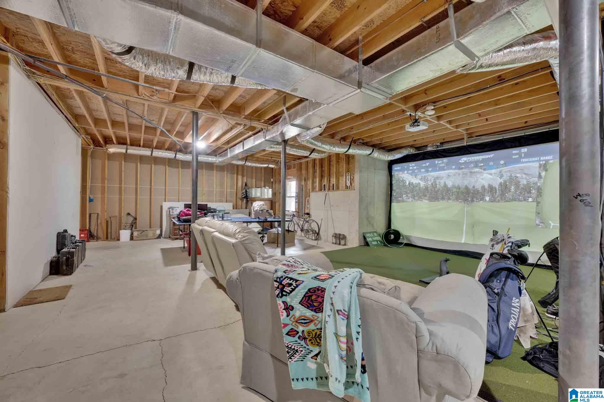 805 ROSEMARY WAY