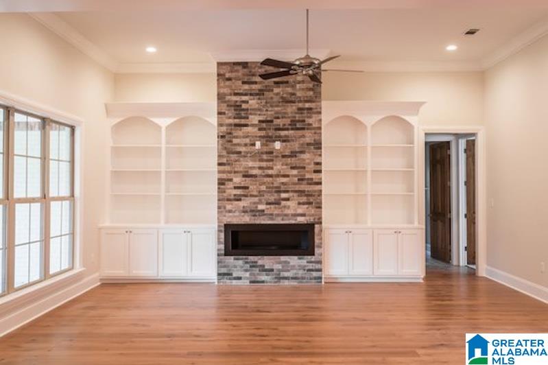 4509 CROWN POINT LANE
