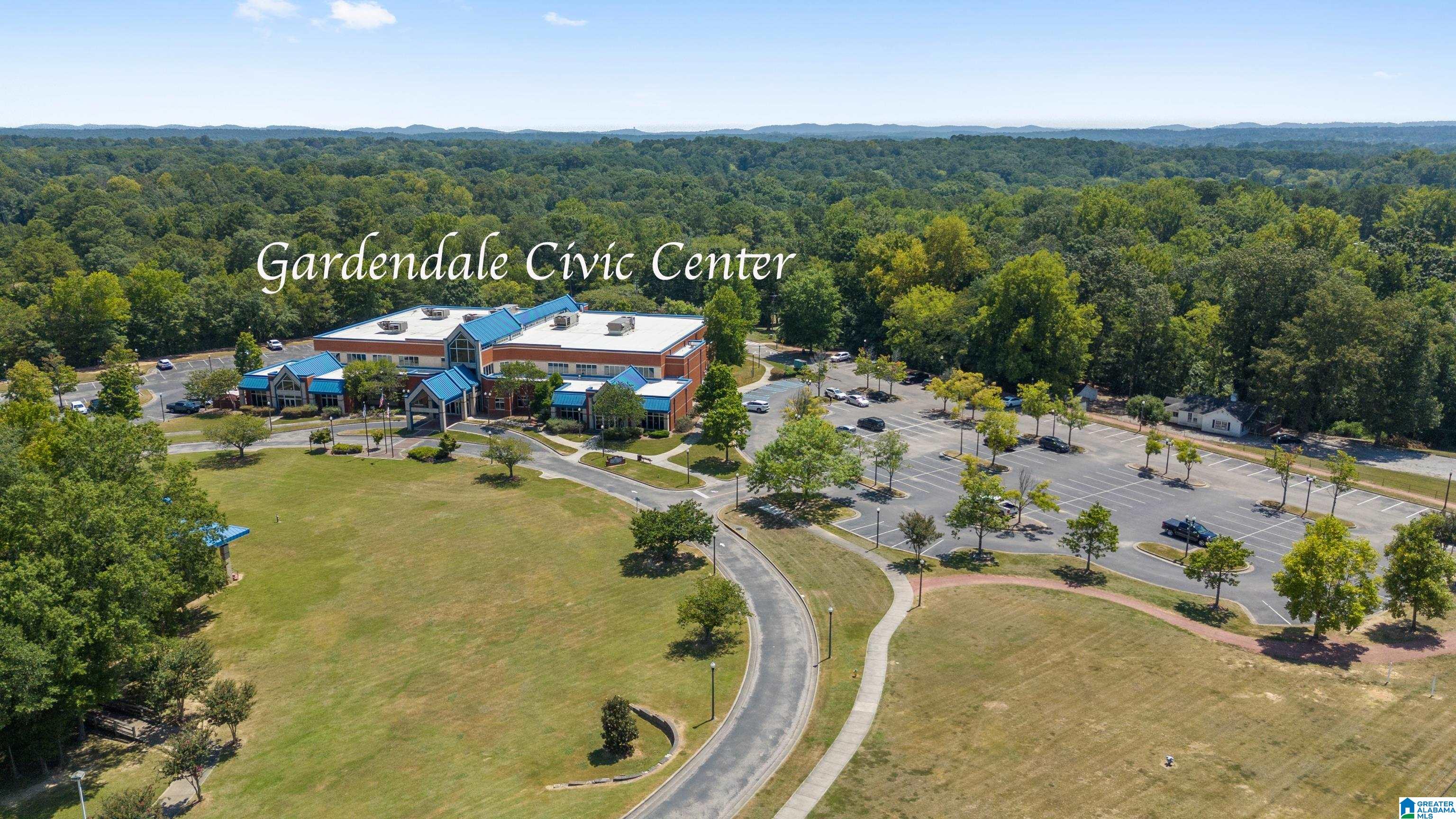 905 PINEMEADOW DRIVE